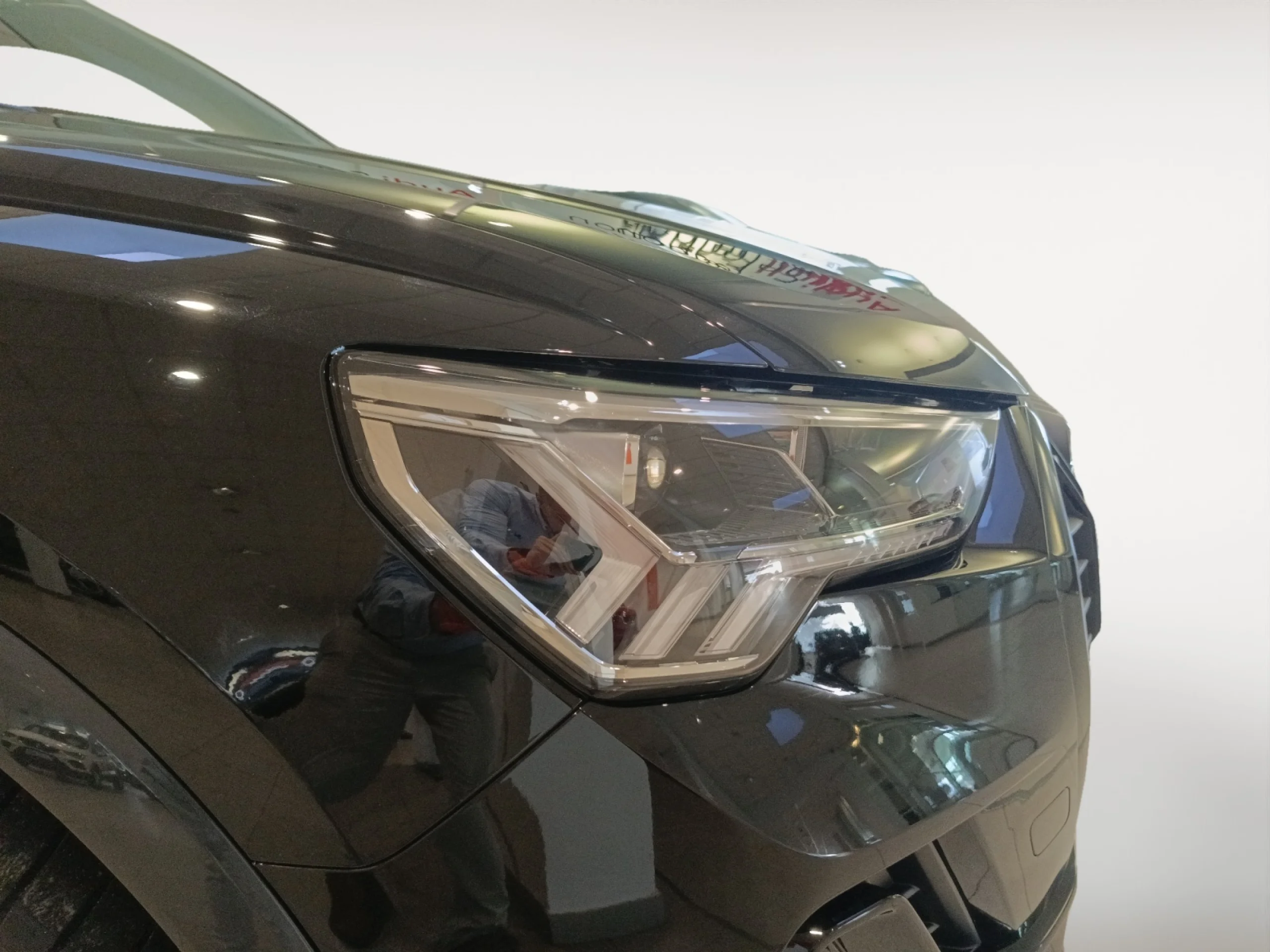 AUDI Q3 BLACK LINE 35 TDI 110KW (150CV) S TRONIC - Foto 6