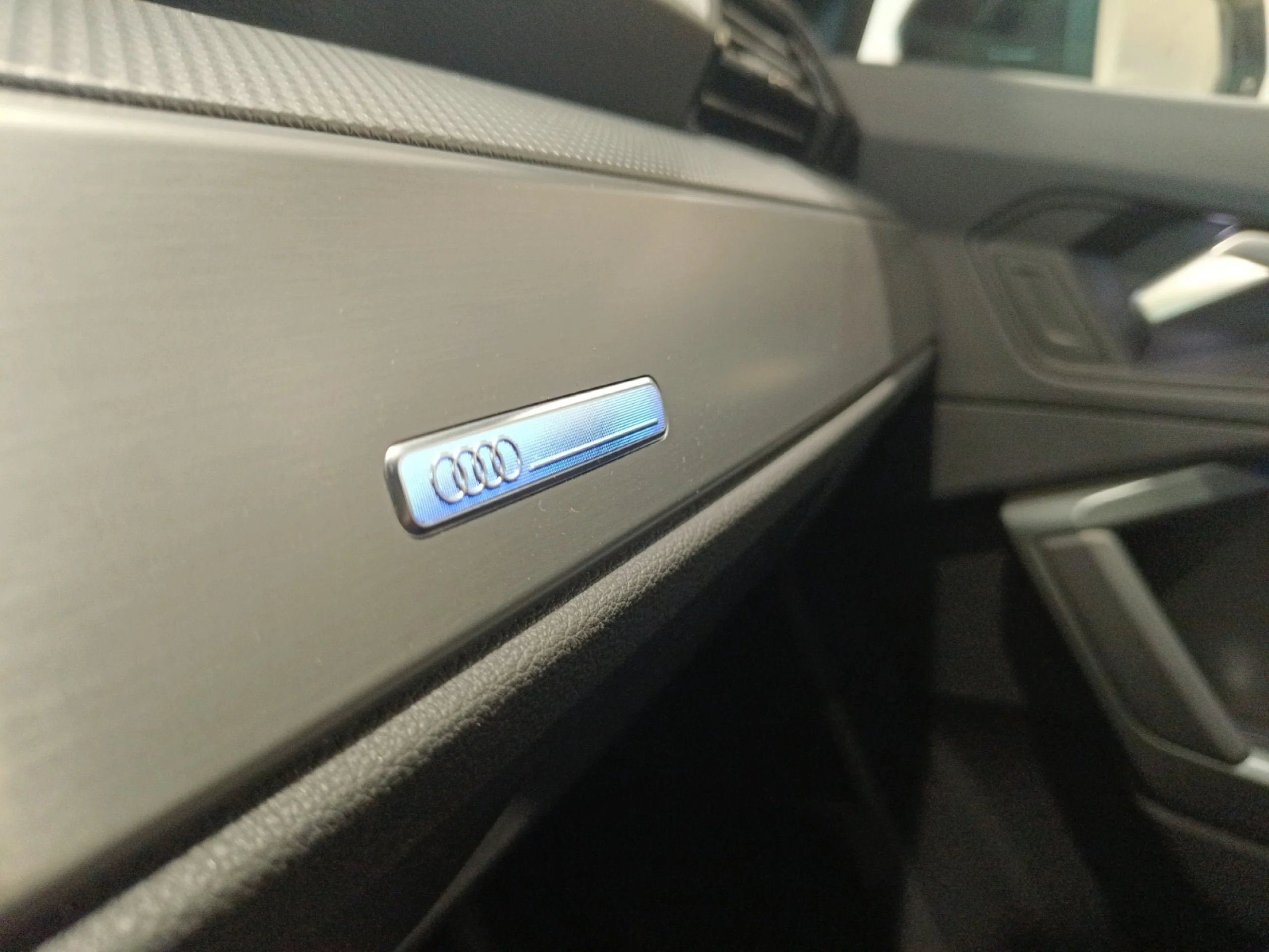 AUDI Q3 BLACK LINE 35 TDI 110KW (150CV) S TRONIC - Foto 20