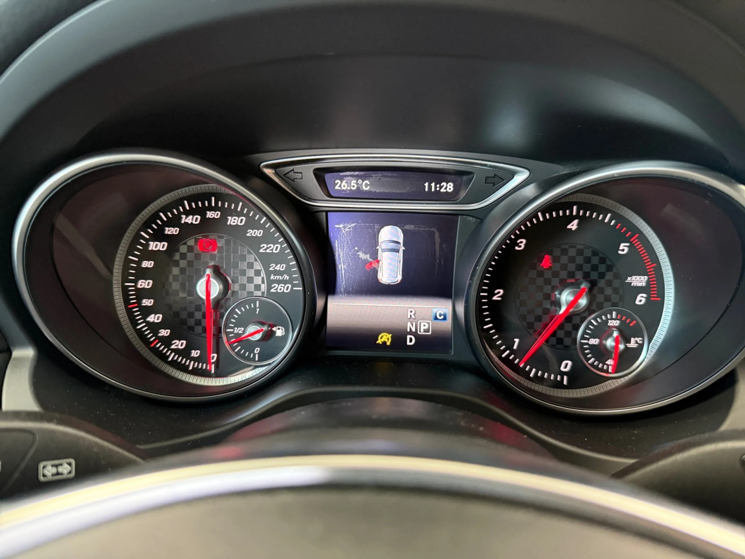 MERCEDES-BENZ CLASE A A 200 D AMG LINE - Foto 10