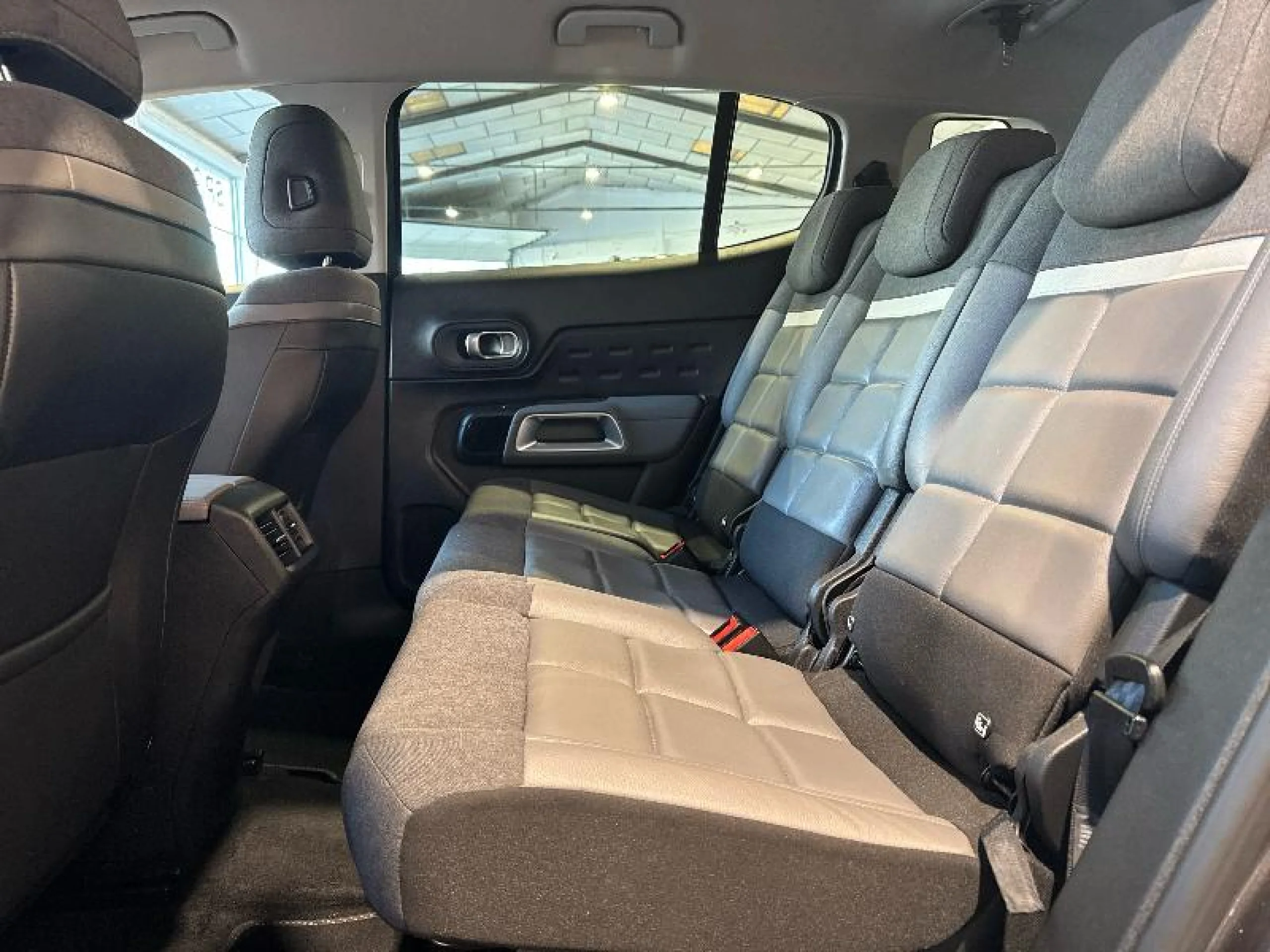 CITROEN C5 AIRCROSS HYBRID 225 E EAT8 FEEL - Foto 10