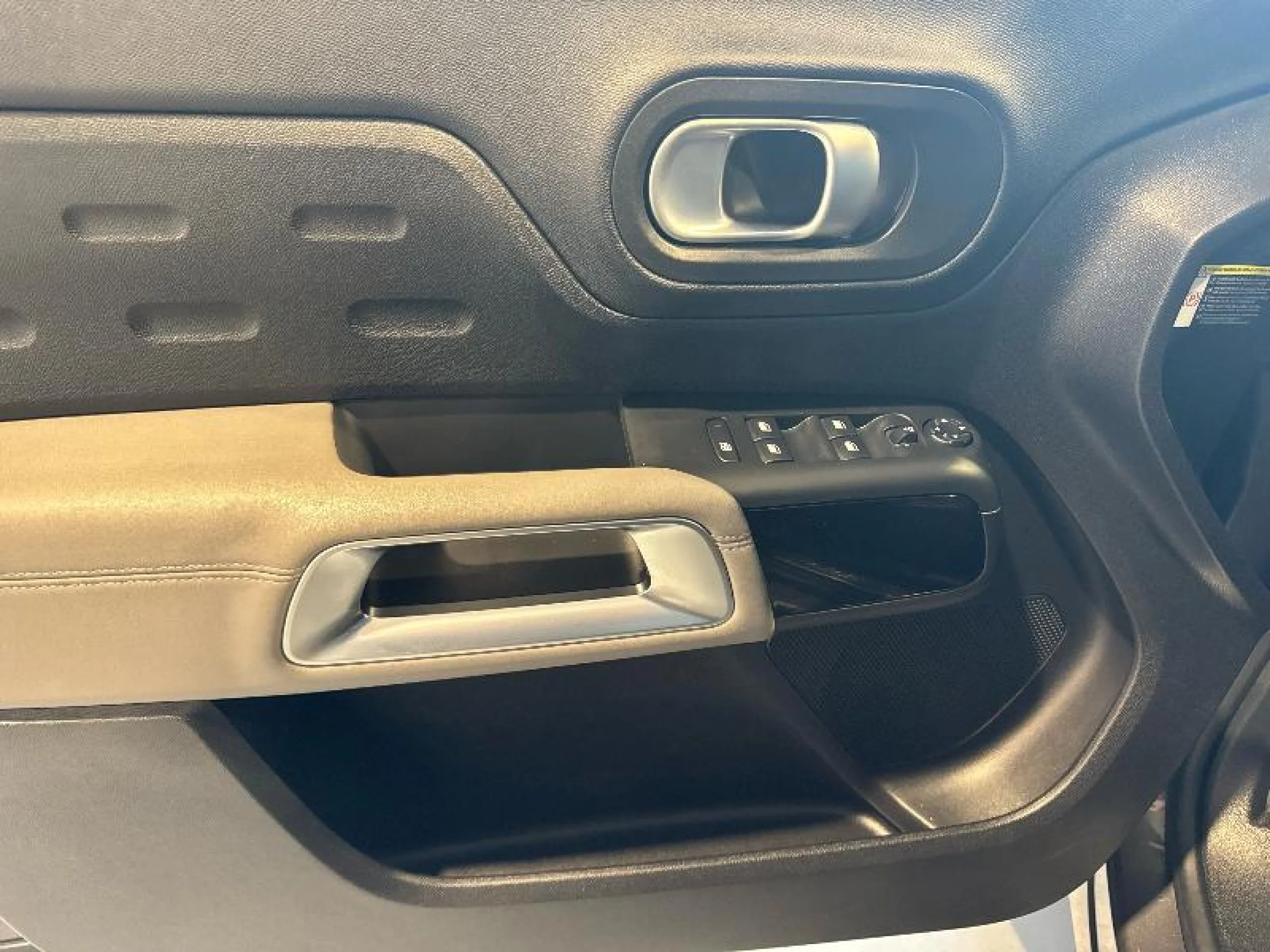 CITROEN C5 AIRCROSS HYBRID 225 E EAT8 FEEL - Foto 12