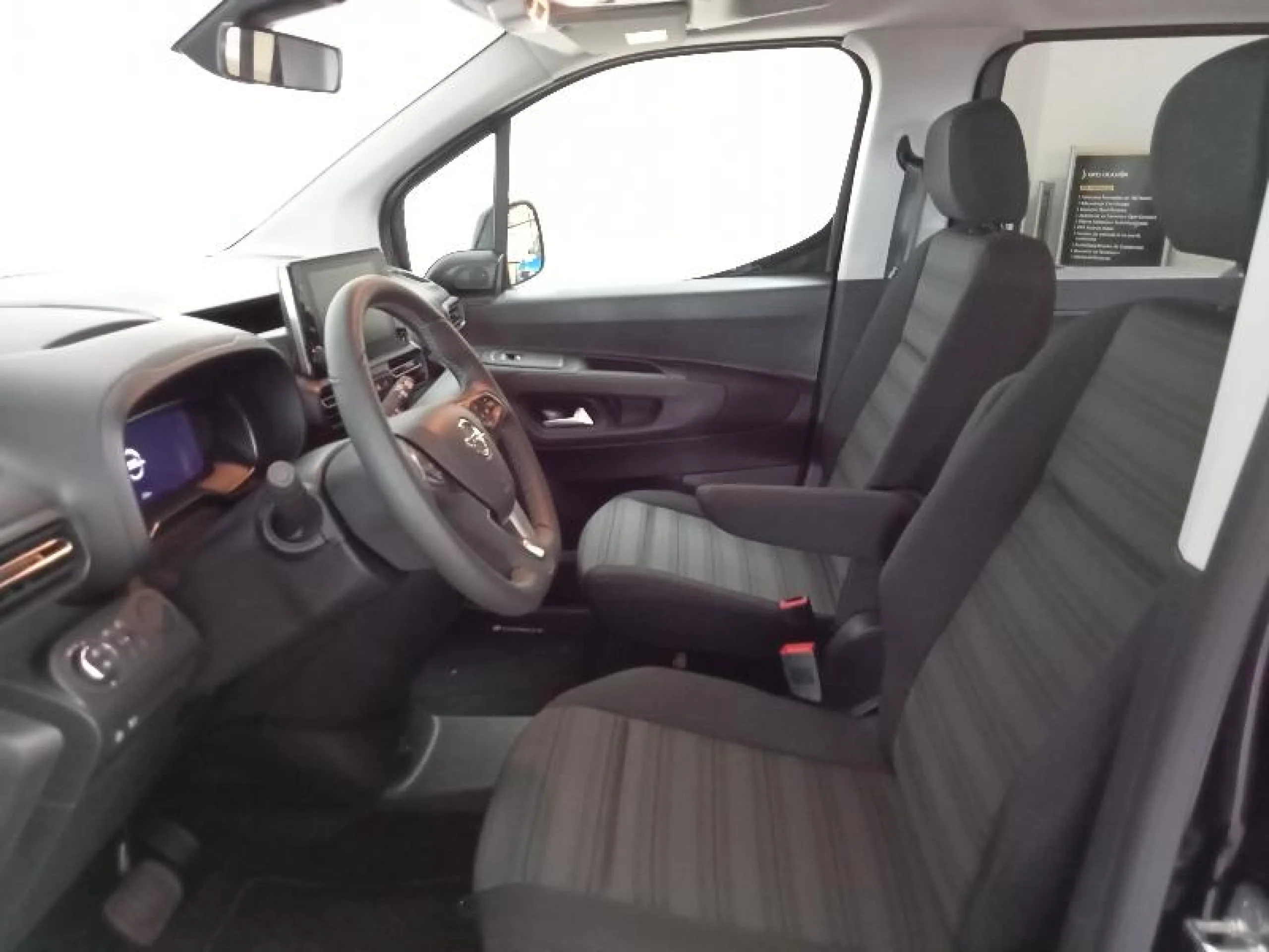 OPEL COMBO E LIFE BEV 50KWH ELEGANCE PLUS L - Foto 9