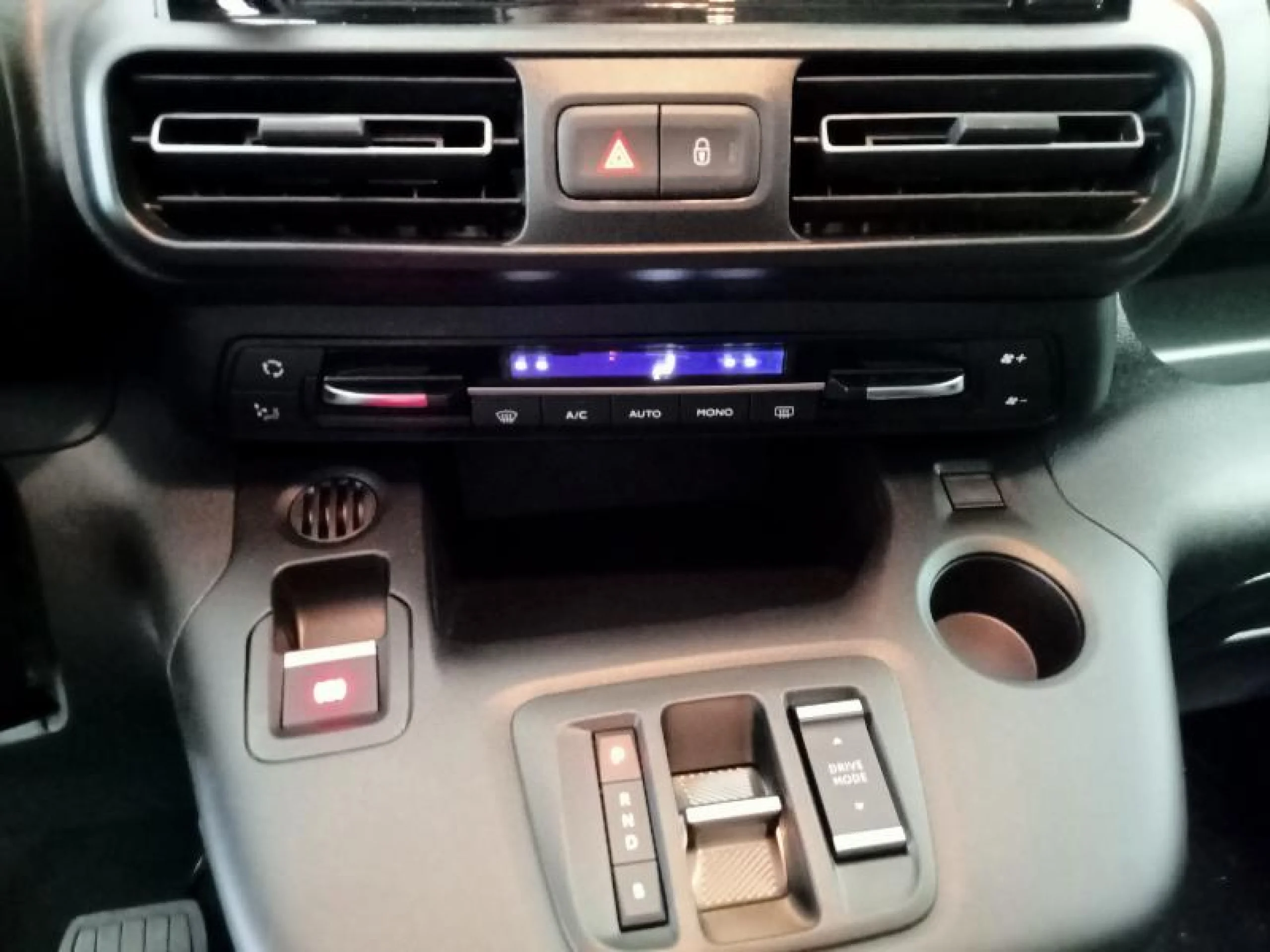 OPEL COMBO E LIFE BEV 50KWH ELEGANCE PLUS L - Foto 14