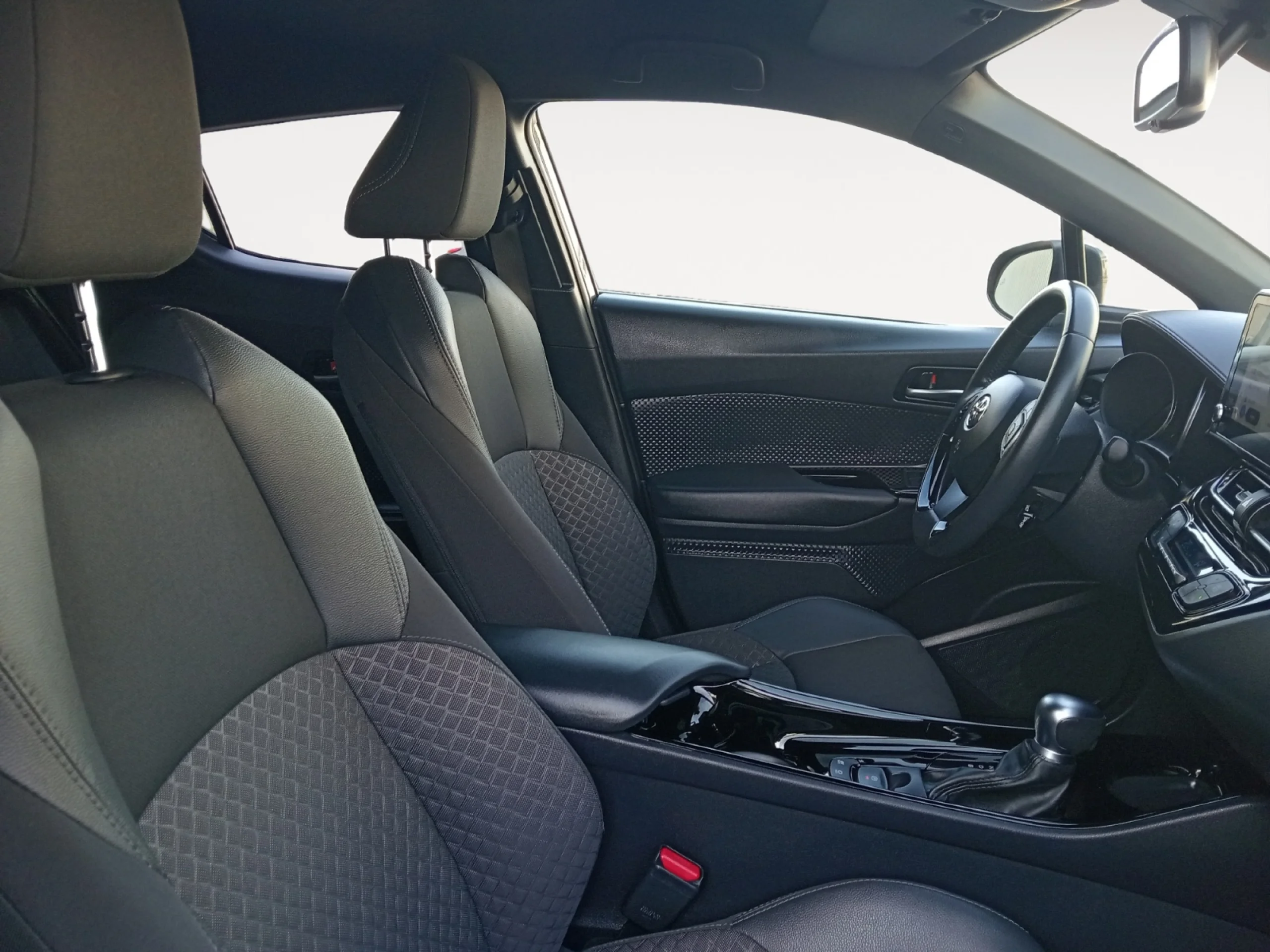 TOYOTA C HR 1.8 125H ADVANCE - Foto 5