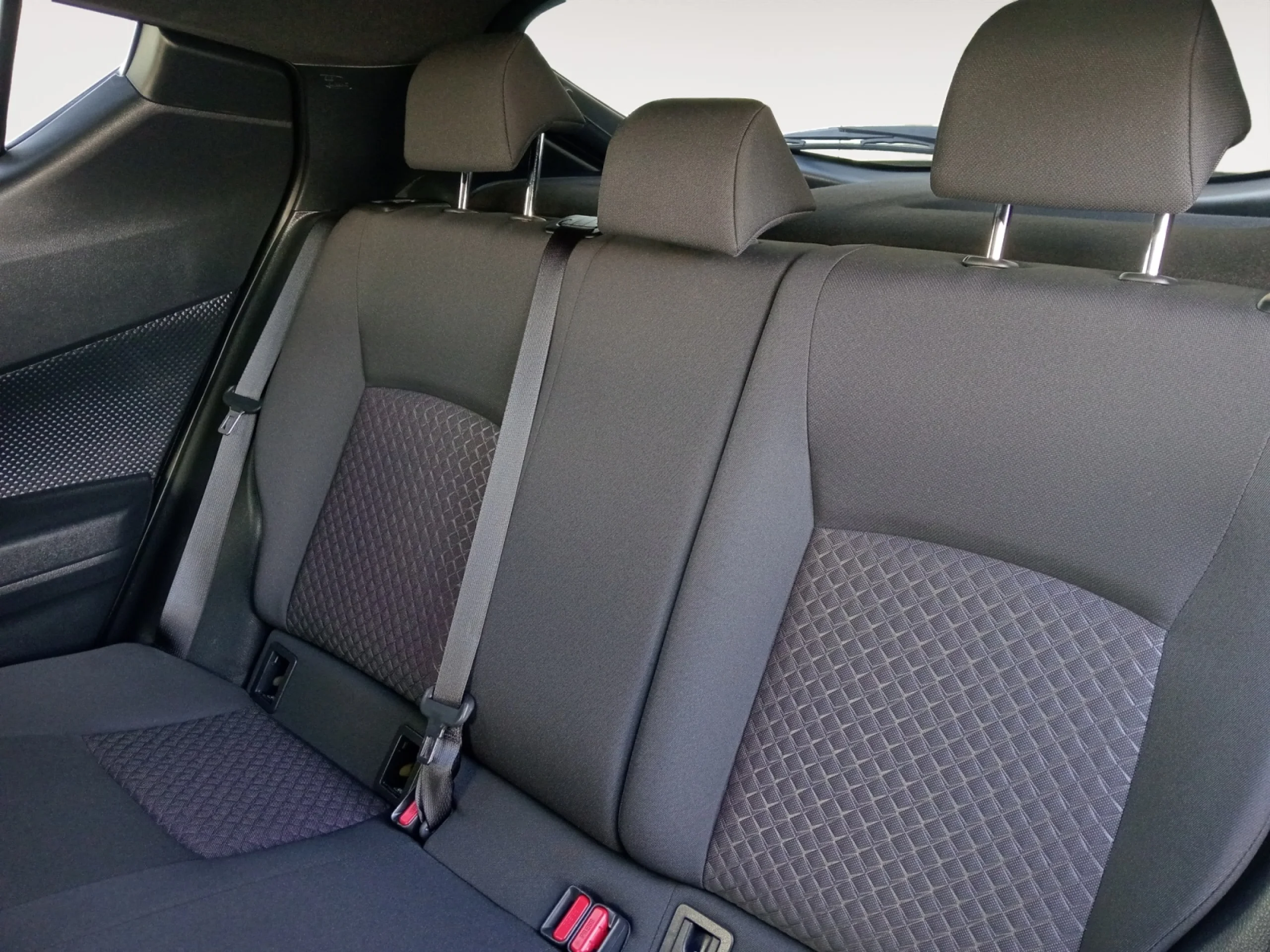 TOYOTA C HR 1.8 125H ADVANCE - Foto 6