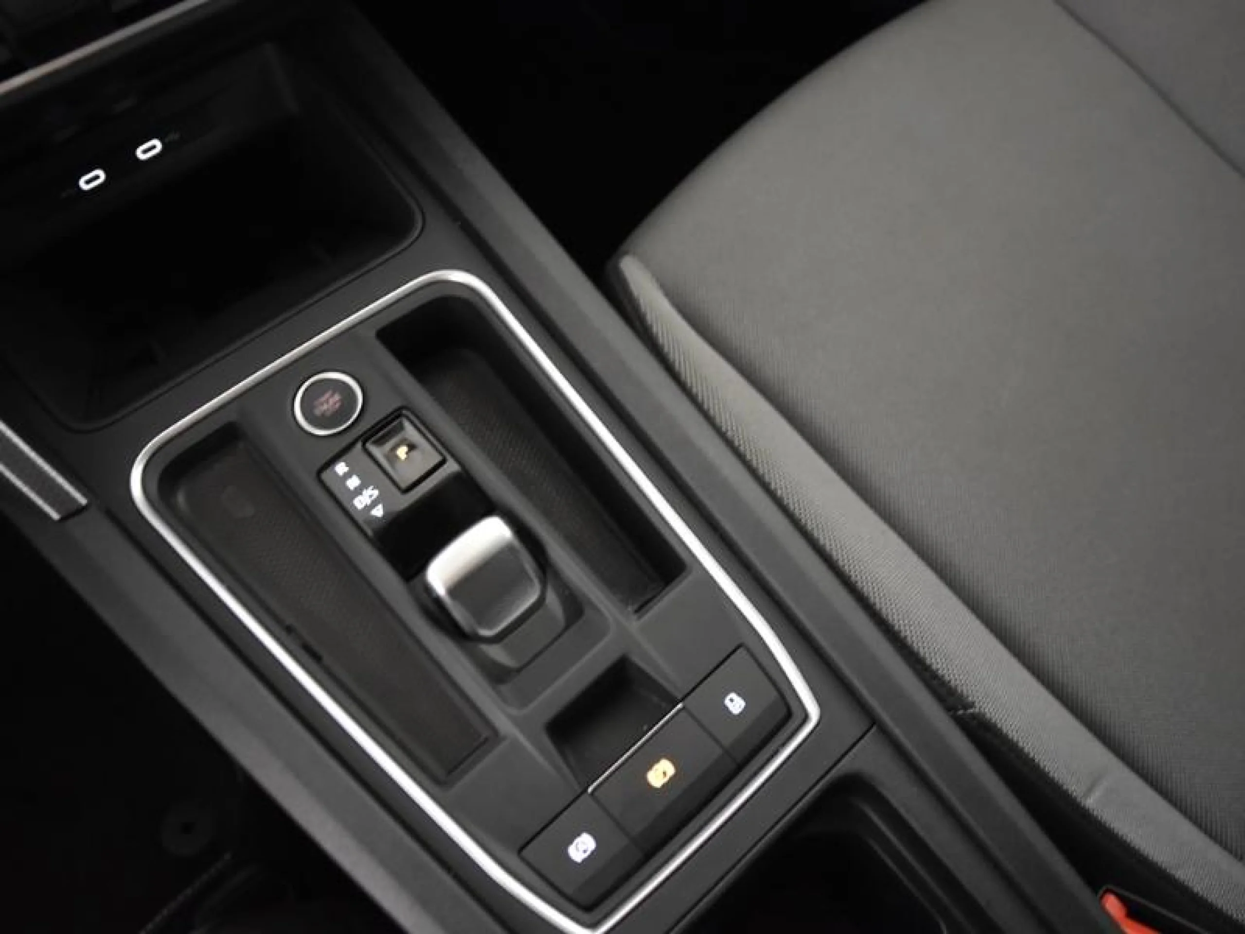 SEAT LEON 1.5 ETSI 85KW DSG STYLE 25 ANIVERSARIO - Foto 10