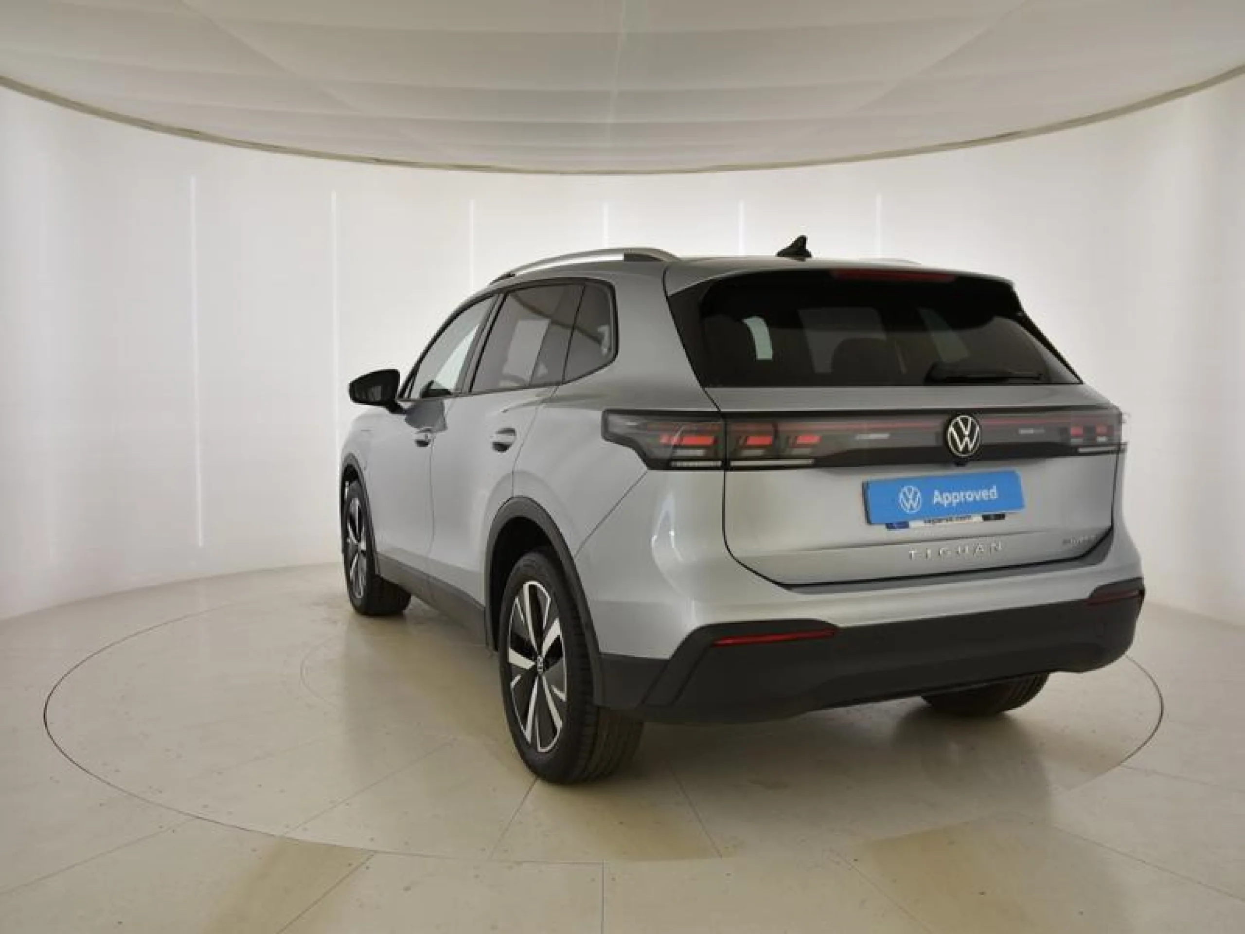 VOLKSWAGEN TIGUAN ··MÁS·· 1.5 TSI EHYBRID 150KW (204CV) DSG - Foto 2