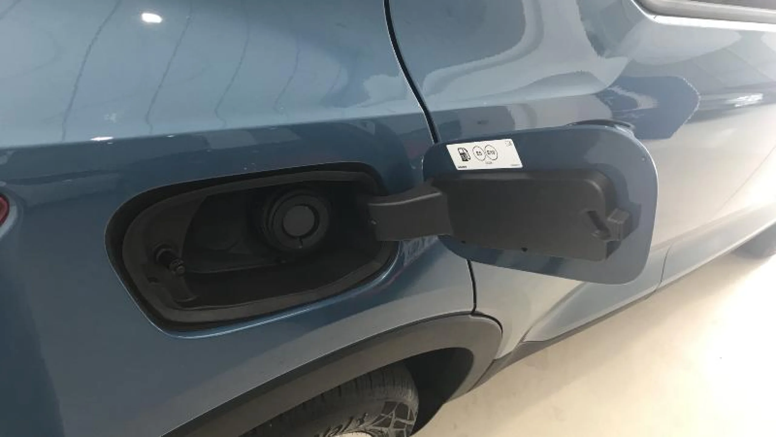 VOLVO XC40 2.0 B3 G CORE AUTO - Foto 20