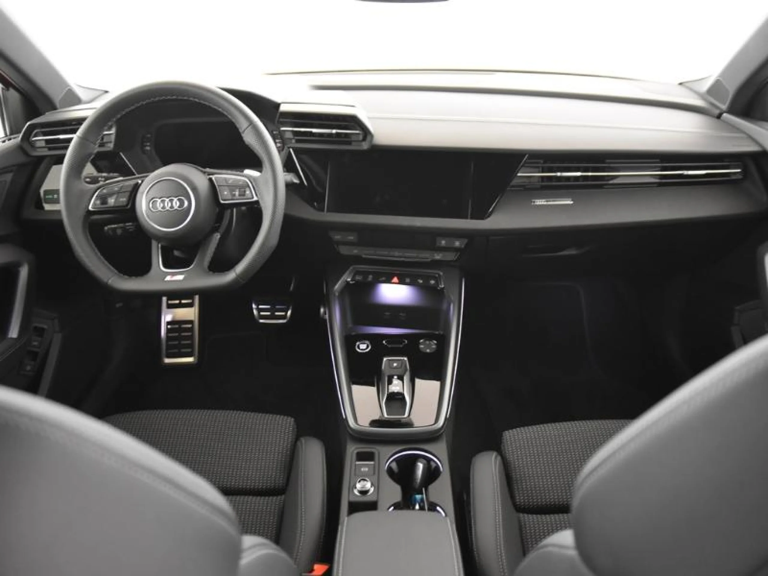 AUDI A3 ALLSTREET GENUINE 40 TFSI E 150KW S TRON - Foto 4