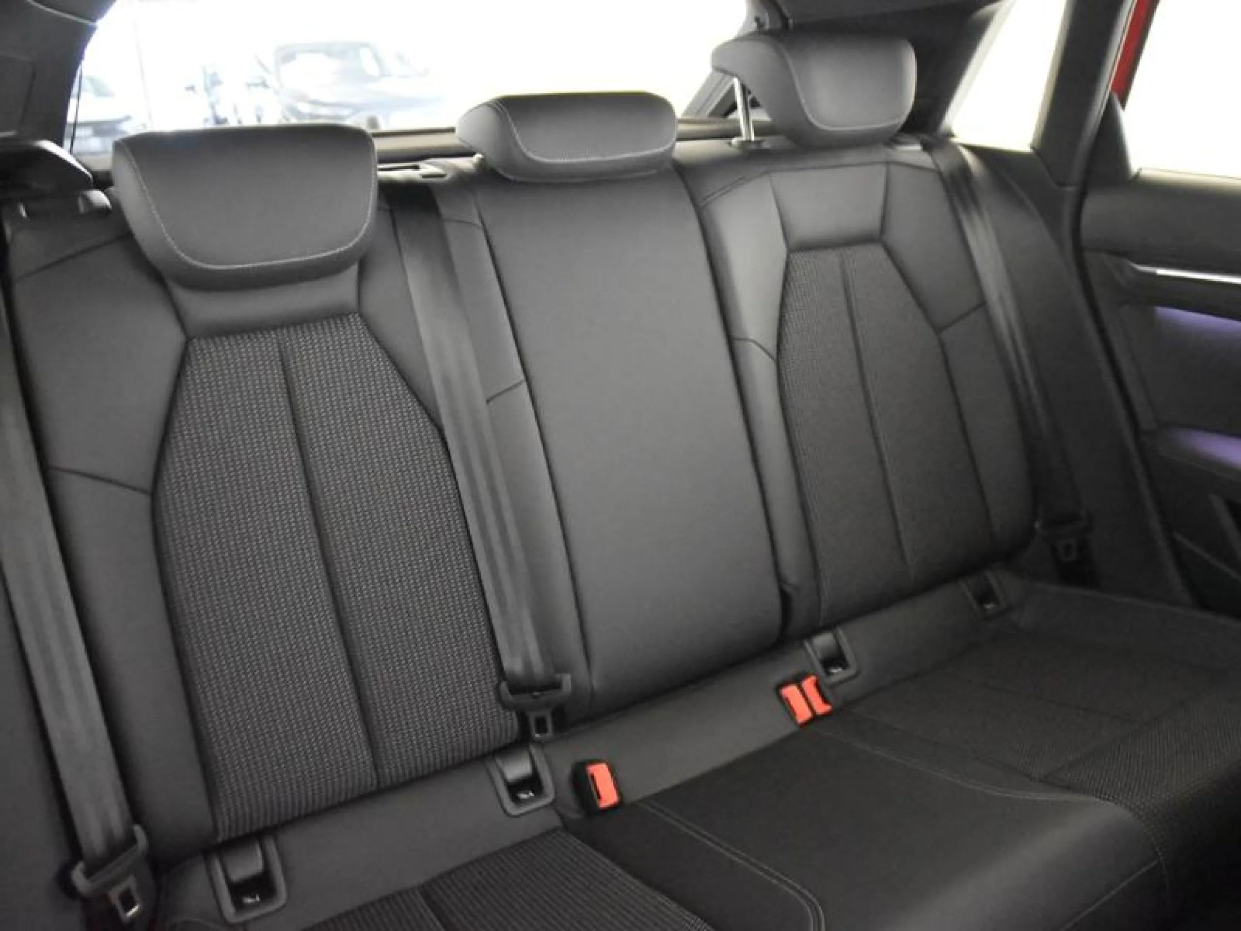 AUDI A3 ALLSTREET GENUINE 40 TFSI E 150KW S TRON - Foto 6