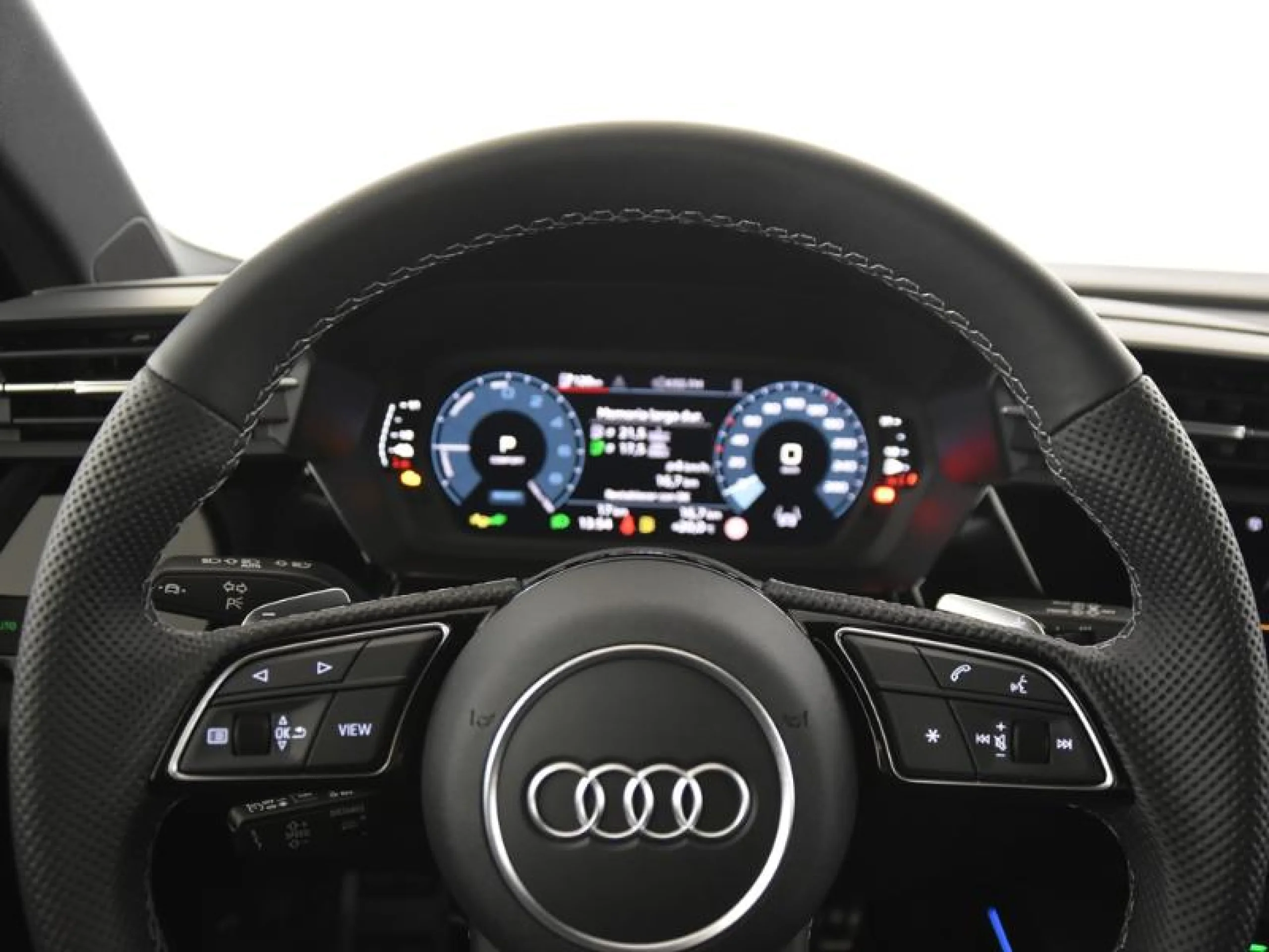 AUDI A3 ALLSTREET GENUINE 40 TFSI E 150KW S TRON - Foto 14