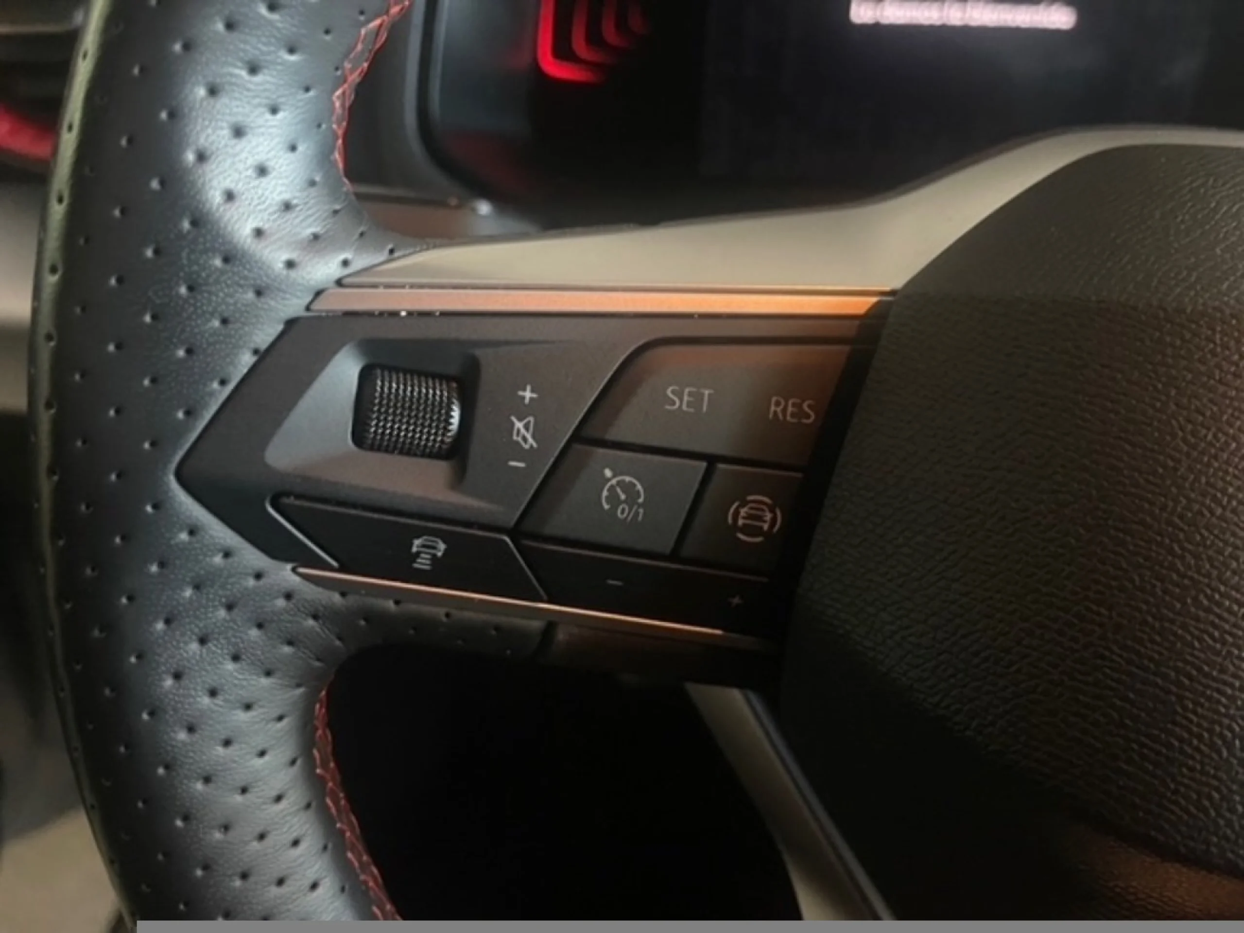 SEAT ARONA 1.0 TSI 85KW (115CV) FR XM - Foto 8