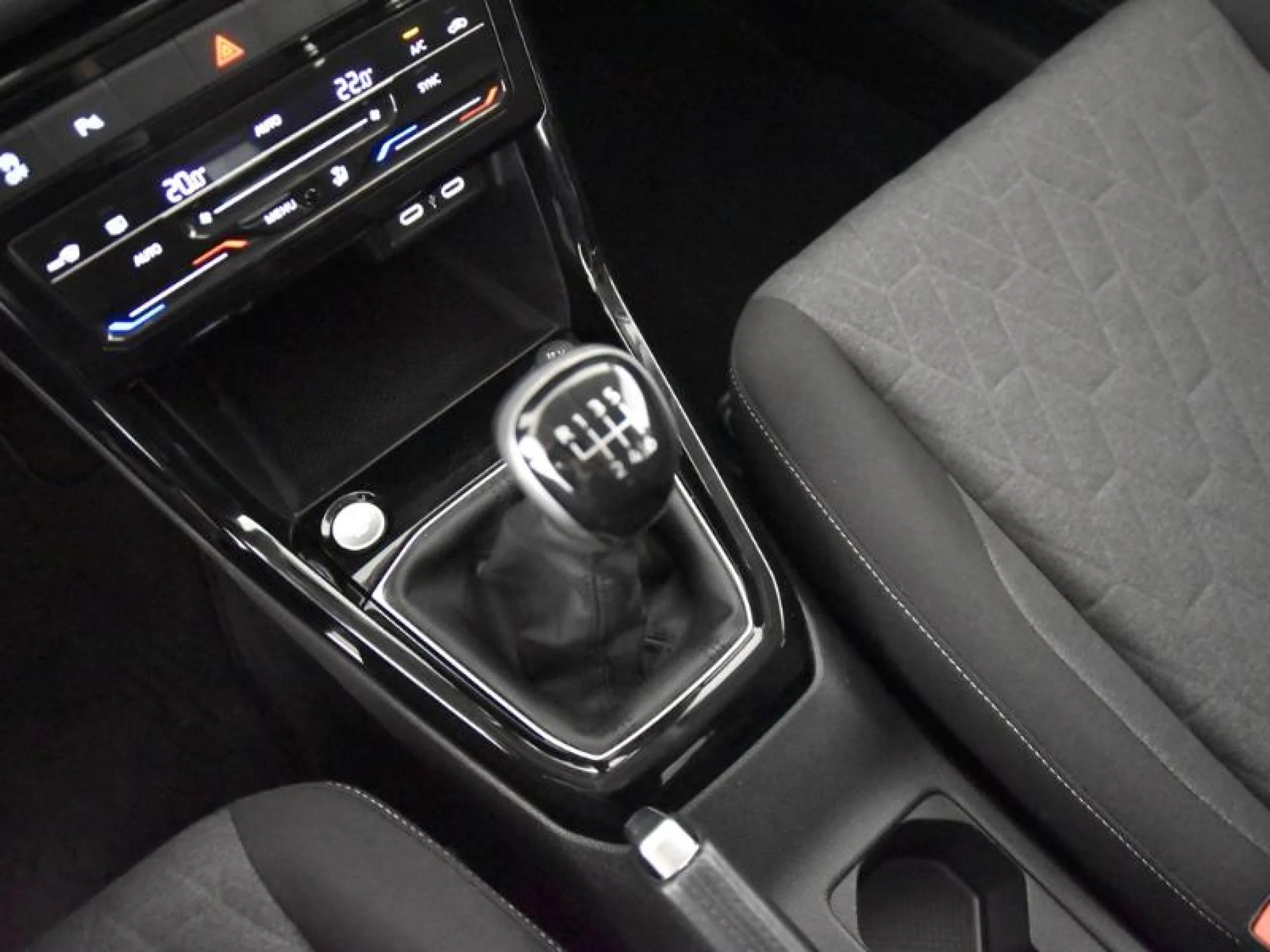 VOLKSWAGEN T CROSS ··MÁS·· 1.0 TSI 85KW (115CV) - Foto 10