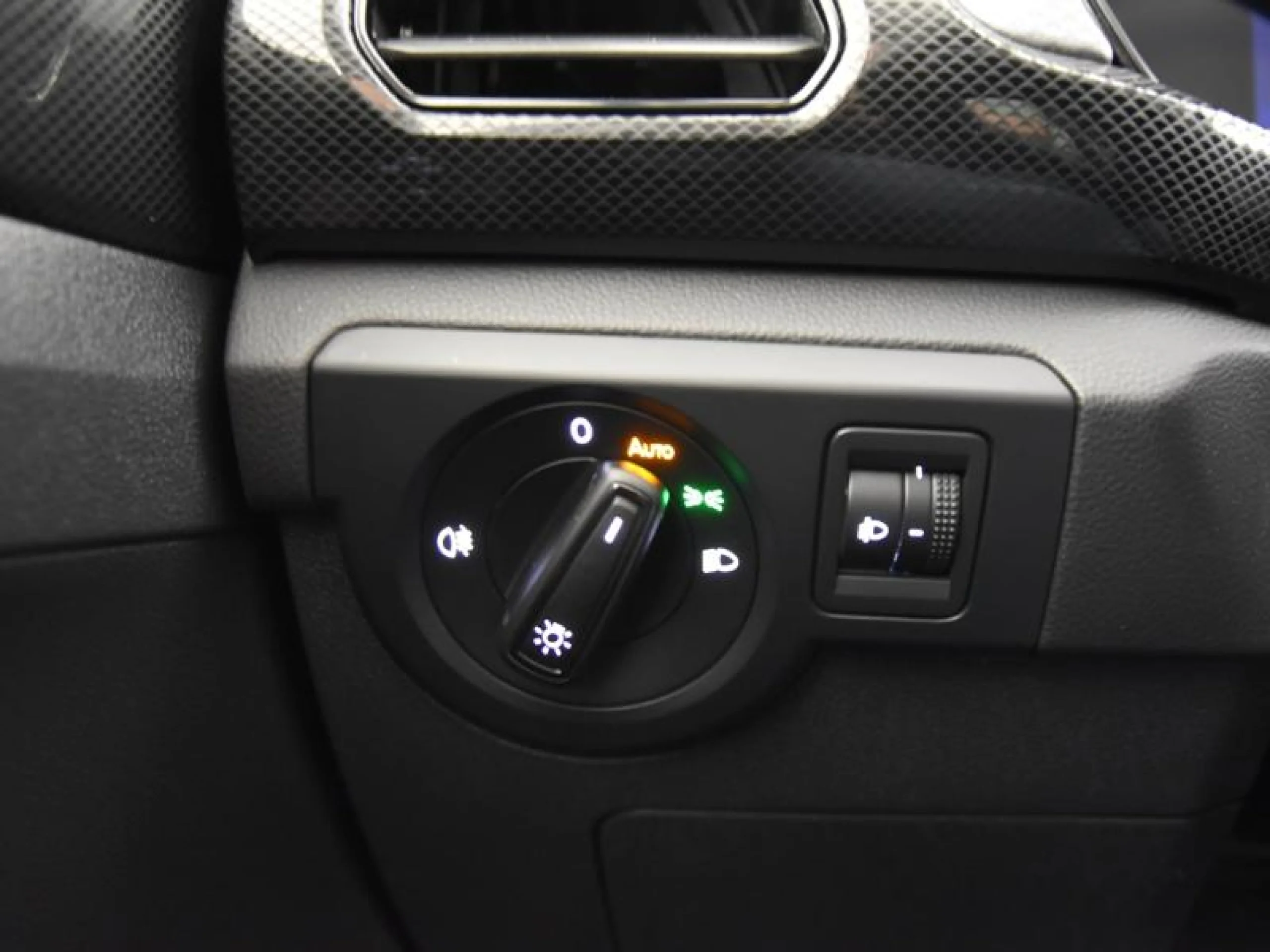 VOLKSWAGEN T CROSS ··MÁS·· 1.0 TSI 85KW (115CV) - Foto 17