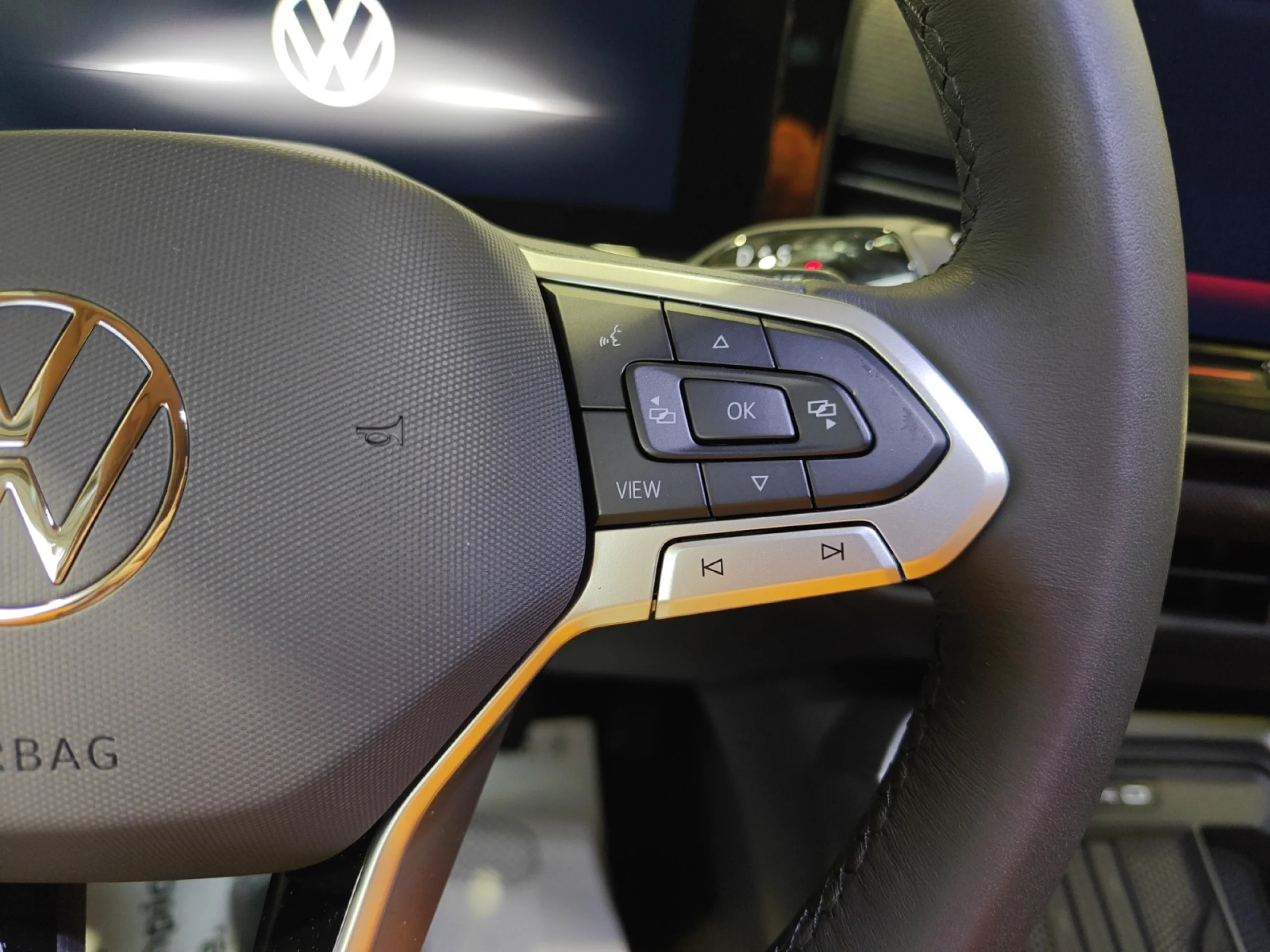VOLKSWAGEN T ROC ··MÁS·· 1.5 ETSI 110KW (150CV) DSG - Foto 10