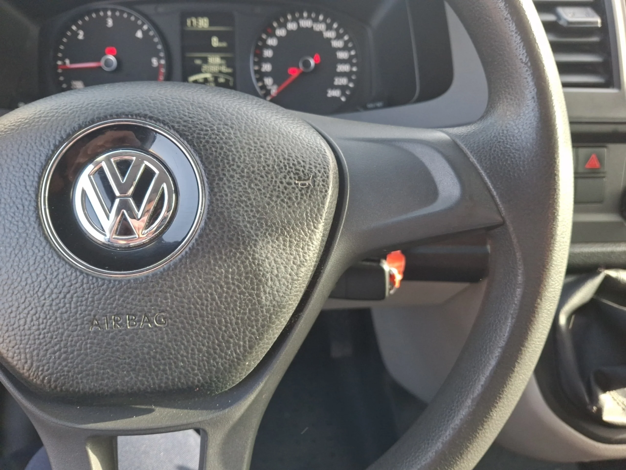 VOLKSWAGEN TRANSPORTER TRANSPORTER FURGSN BATALLA CORTA 2.0 TDI EU6 SCR BMT 75 KW (102 CV) 5 VEL. 2.800 - Foto 9