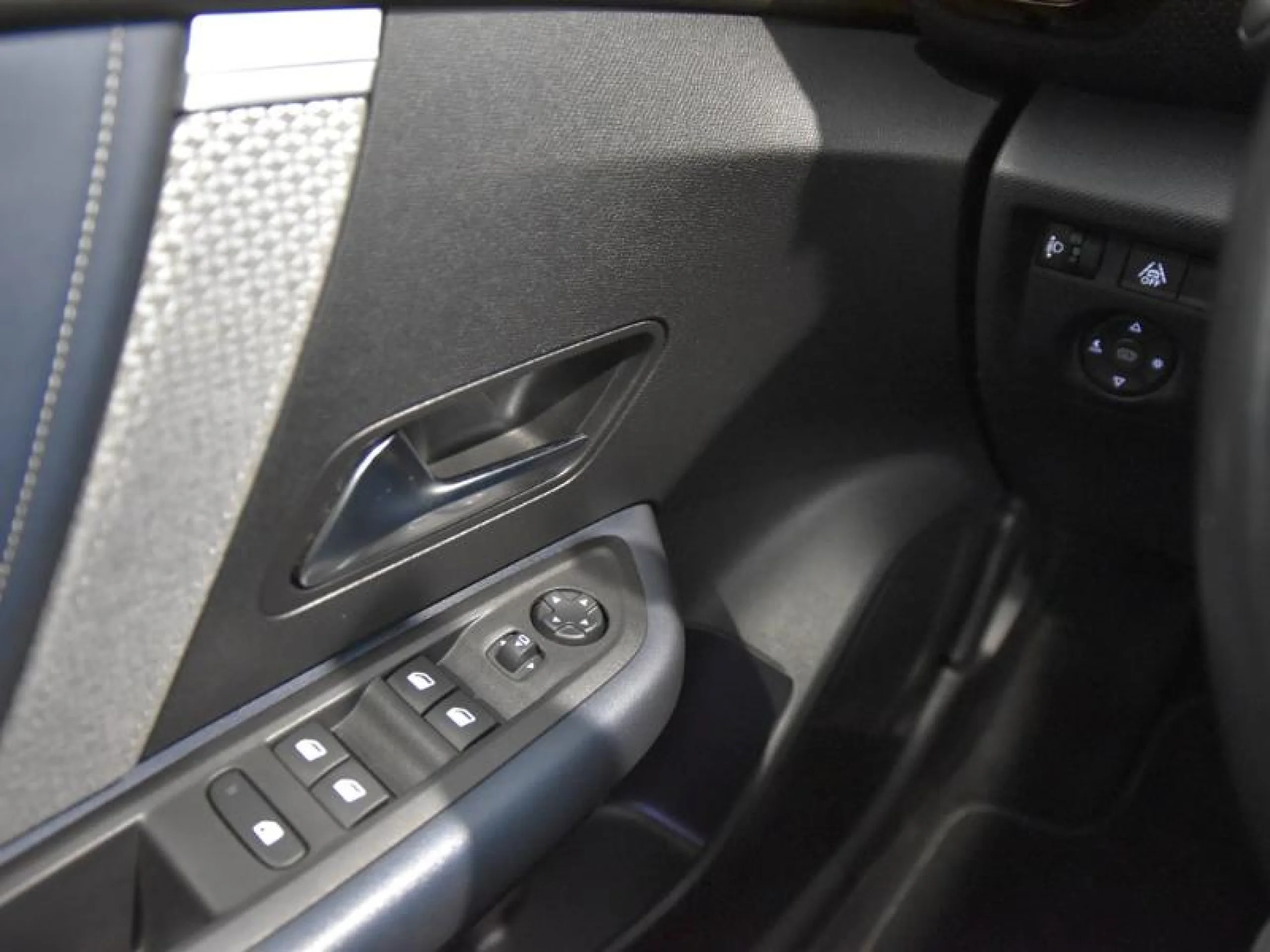 CITROEN C4 PURETECH 100 S&S 6V LIVE PACK - Foto 17