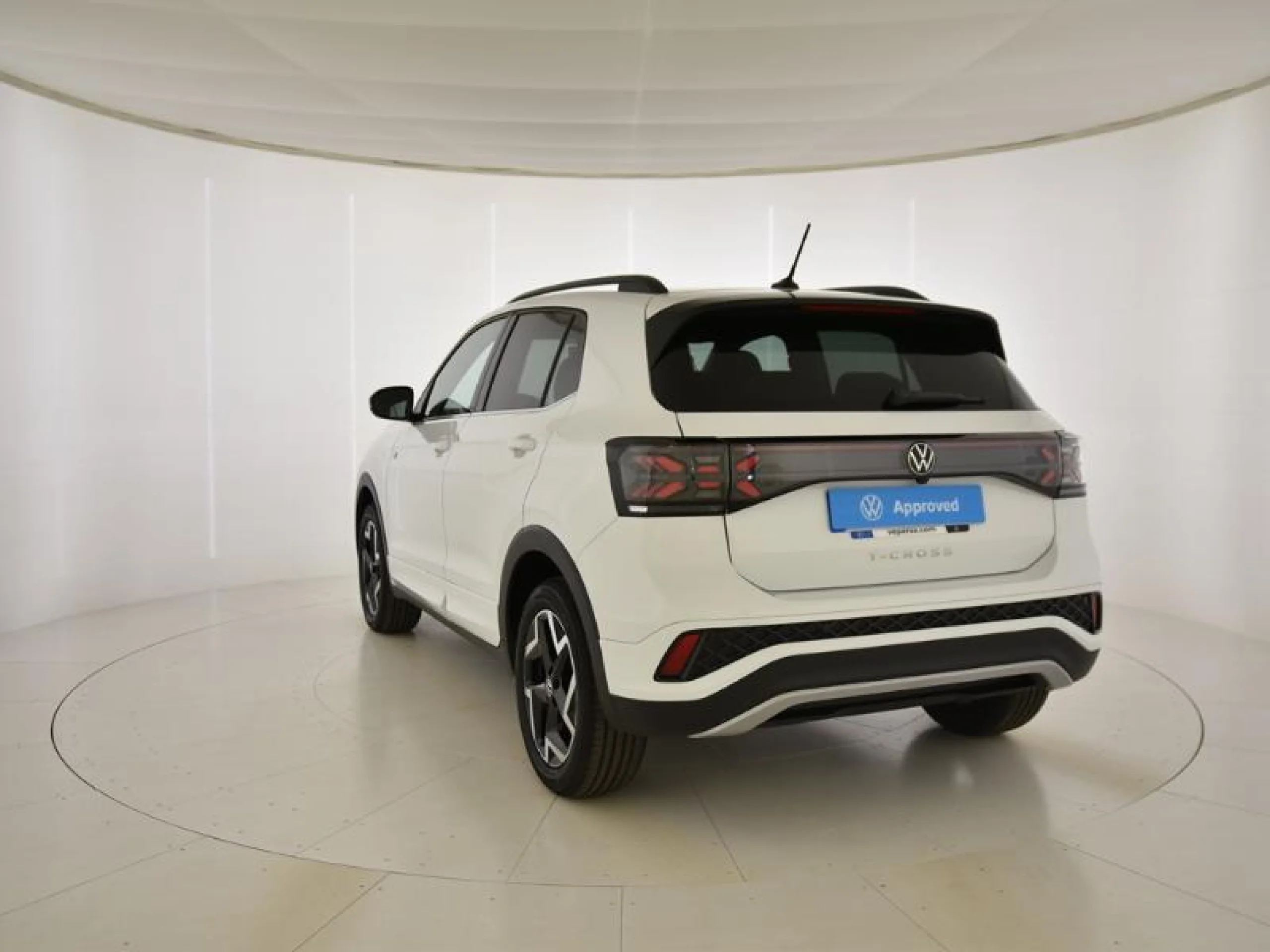 VOLKSWAGEN T CROSS T CROSS R LINE  1.0 TSI 85 KW (116 CV)  6 VEL. - Foto 2