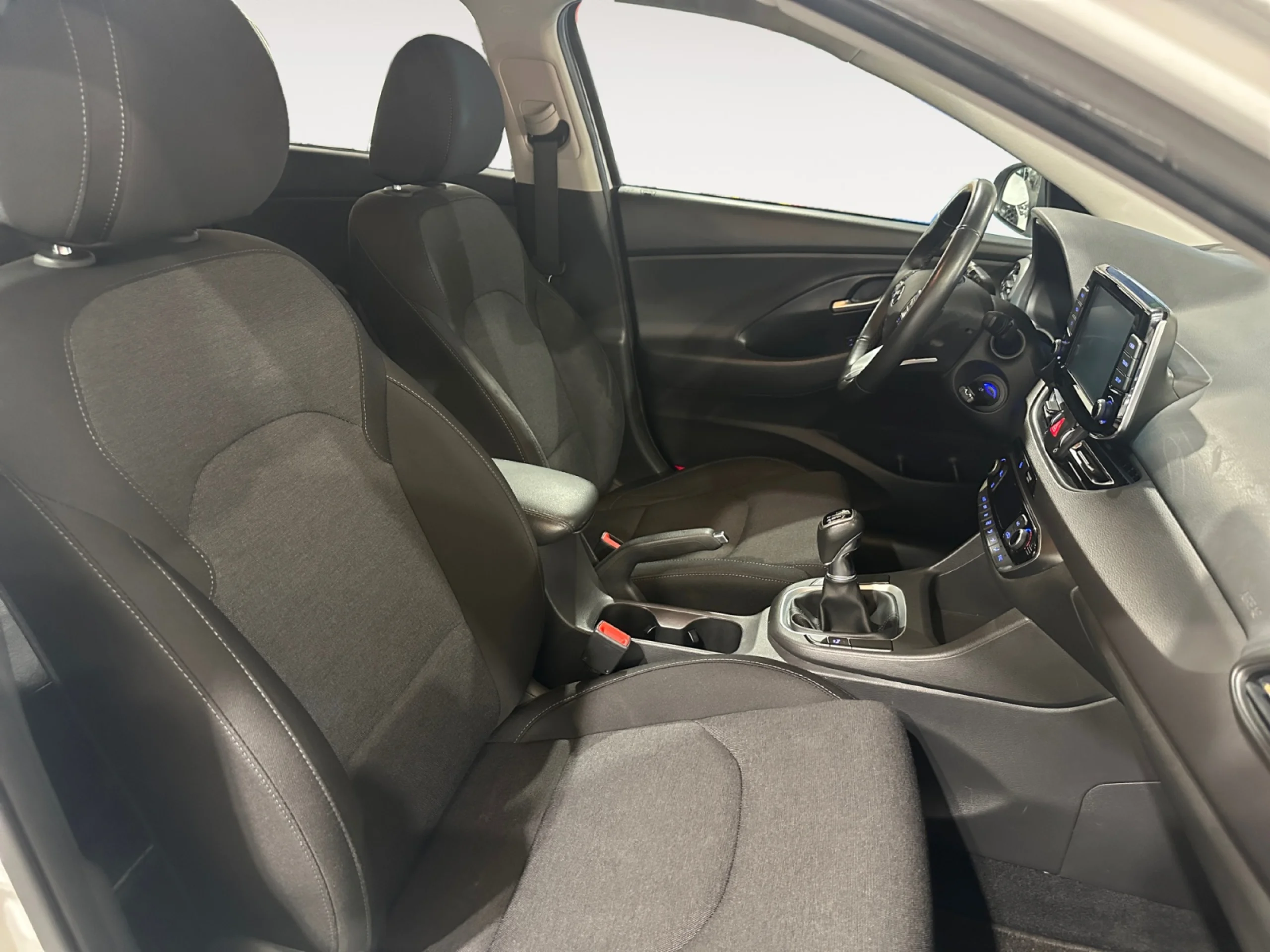 HYUNDAI I30 1.6 CRDI 85KW (116CV) KLASS - Foto 5