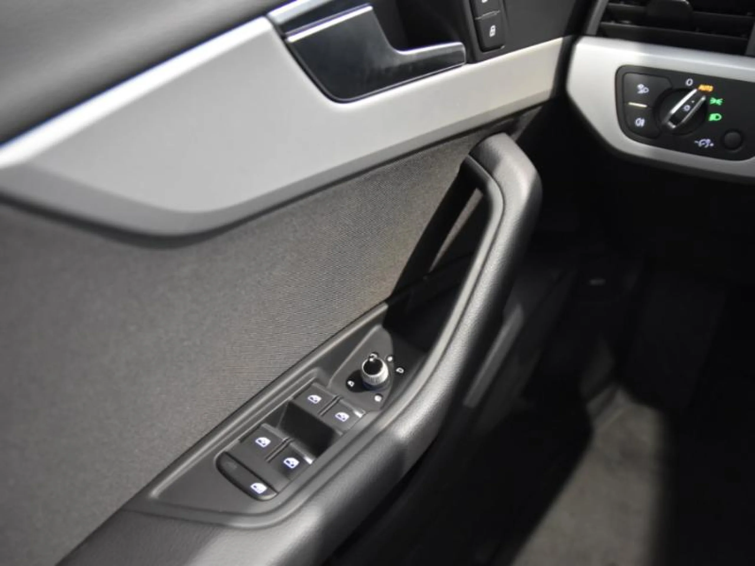 AUDI A4 AVANT ADVANCED 35 TDI 120KW S TRONIC - Foto 18