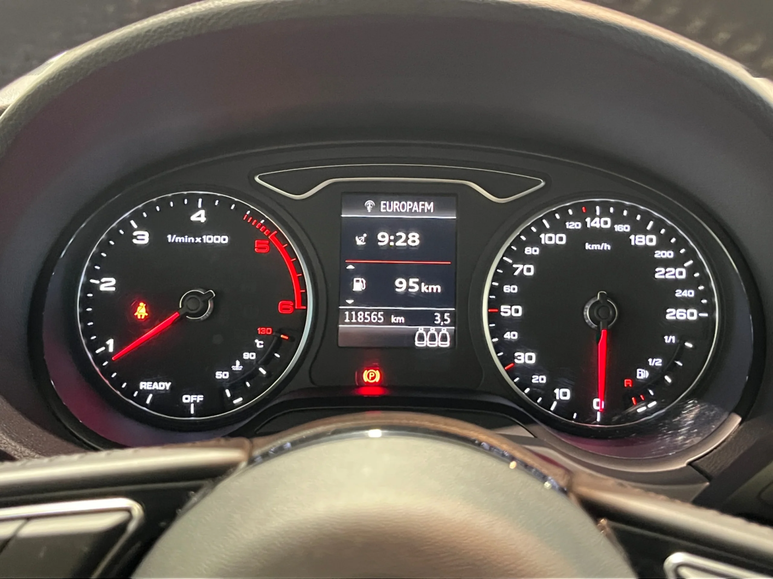 AUDI A3 DESIGN EDITION 1.6 TDI 85KW SPORTBACK - Foto 16