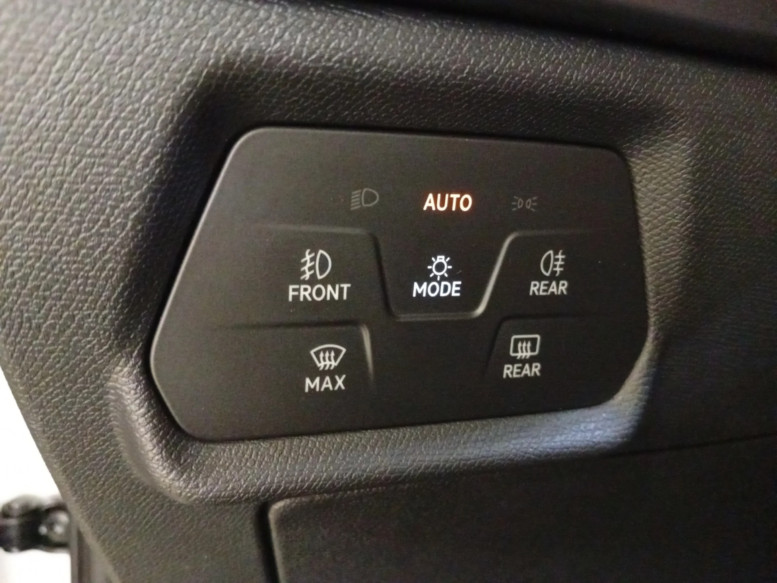 CUPRA LEON 1.5 TSI 110KW (150CV) - Foto 14