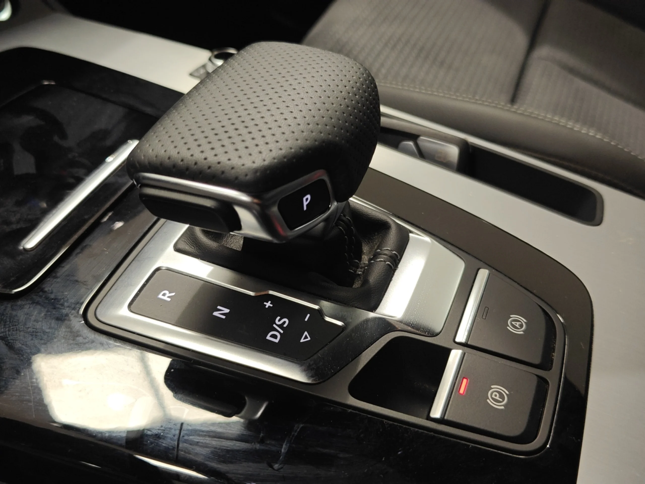 AUDI Q5 SPORTBACK BLACK LINE TDI QUATTRO 150KW (204CV) S T - Foto 17