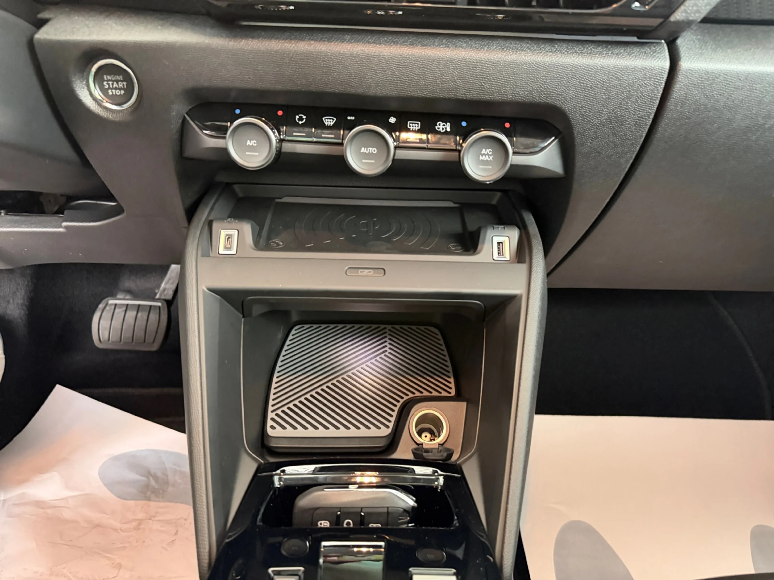 CITROEN C4 HYBRID 145 Ë DCS6 MAX - Foto 20