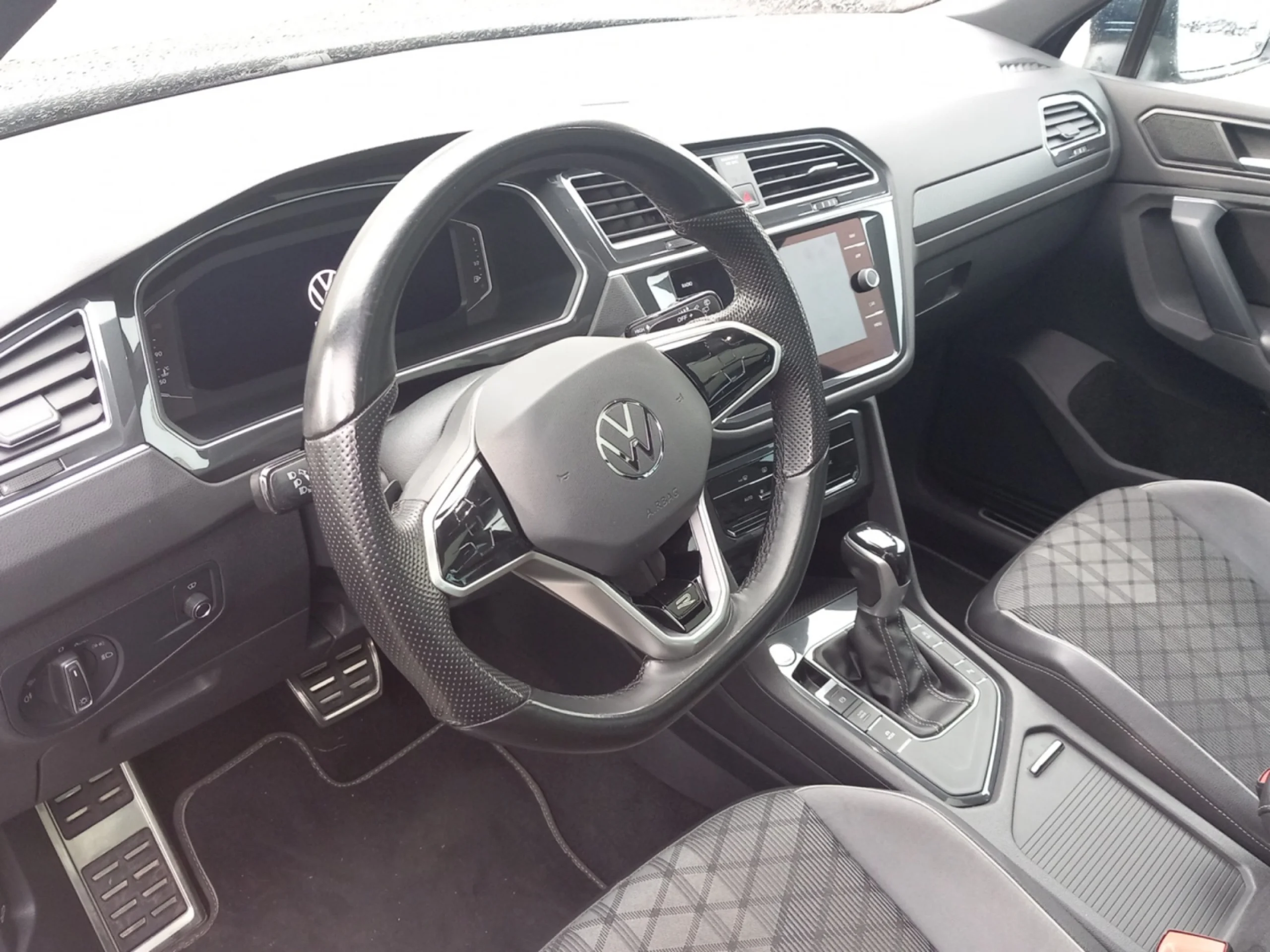 VOLKSWAGEN TIGUAN R LINE 2.0 TDI 110KW (150CV) DSG - Foto 9