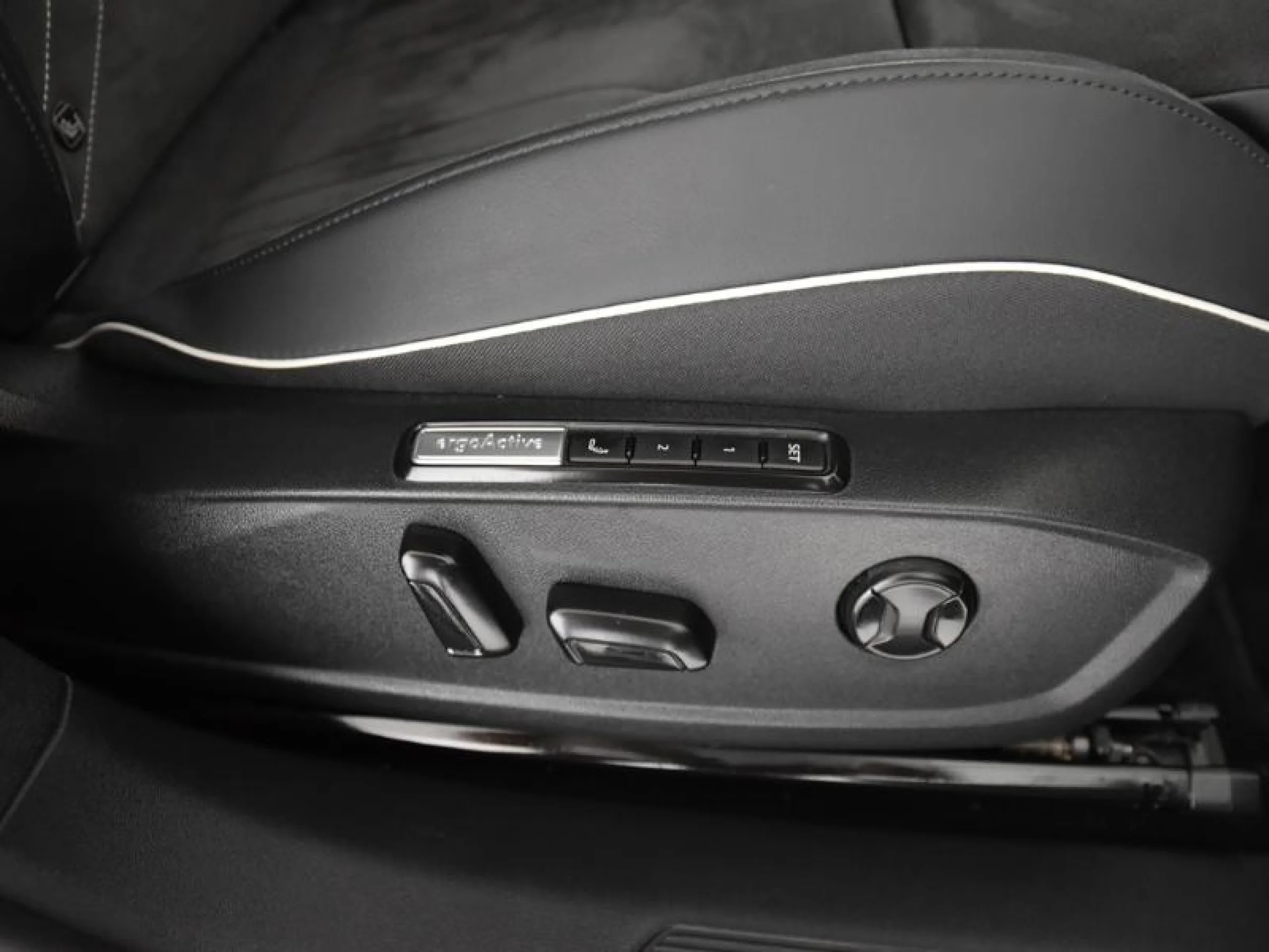 VOLKSWAGEN ID.4 PRO PERFORMANCE 150KW (204CV) AUTOMÁTICO - Foto 10