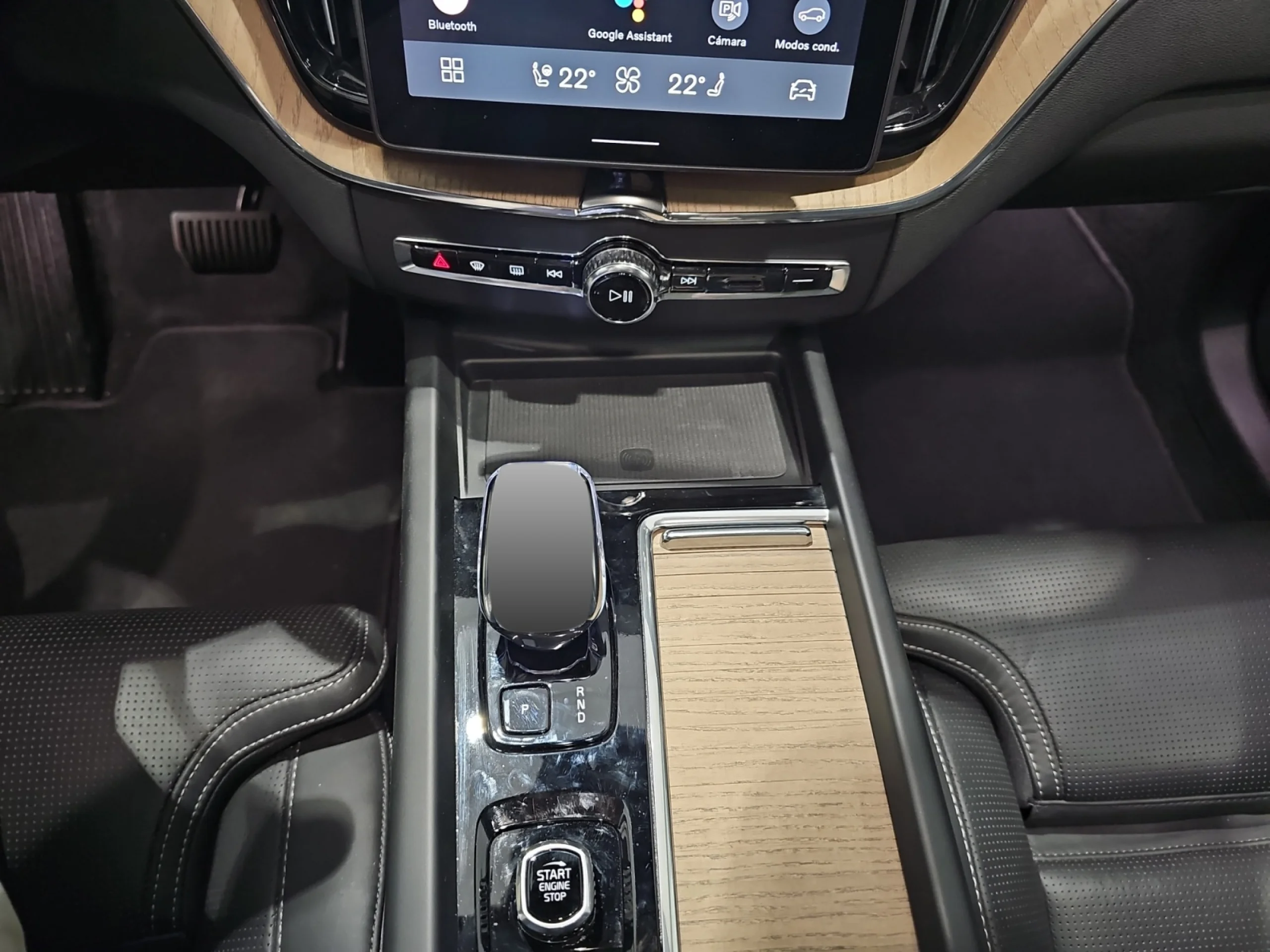 VOLVO XC60 2.0 B5 G MHEV PLUS DARK AUTO AWD - Foto 11
