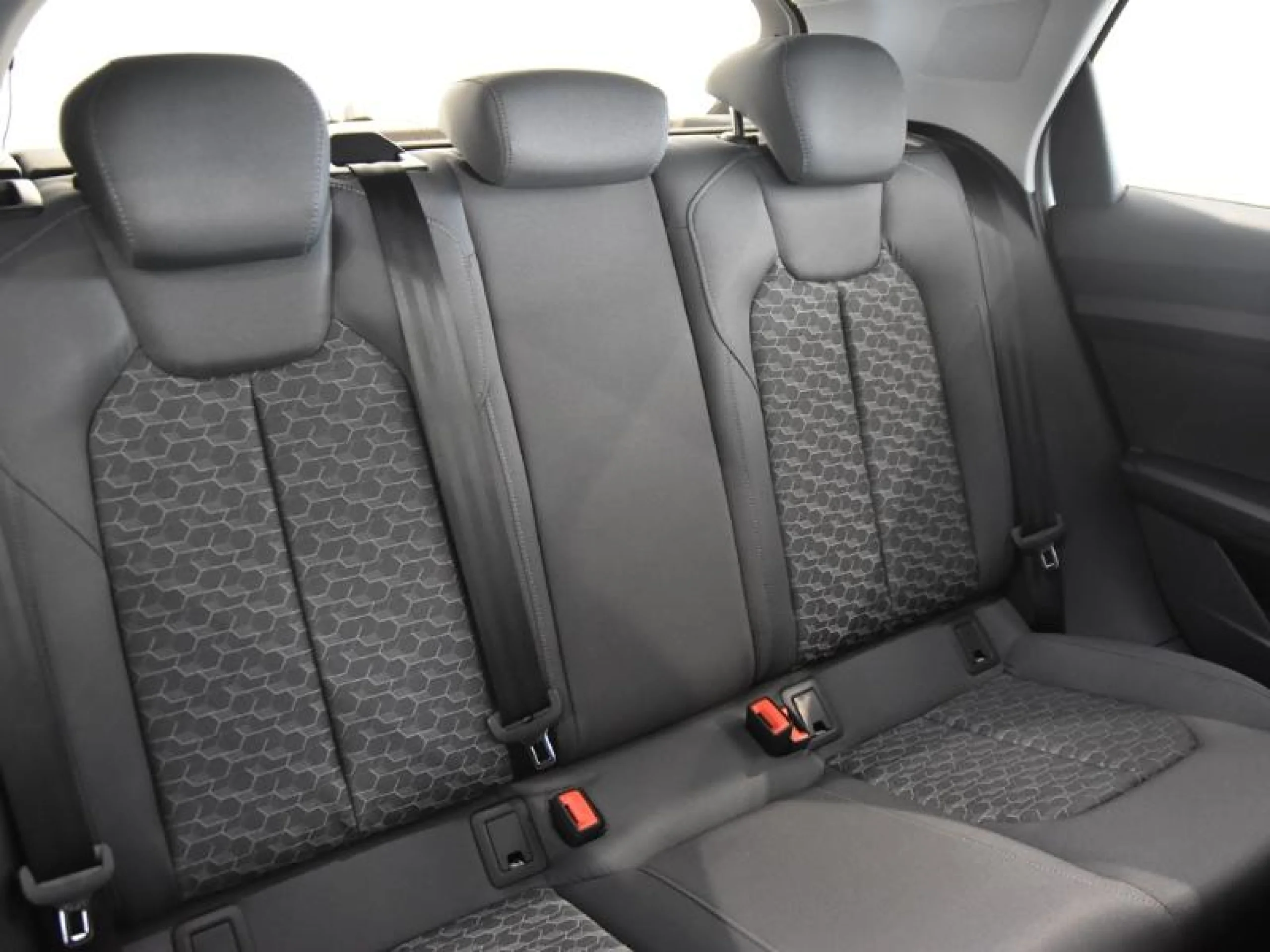 AUDI A1 SPORTBACK ADRENALIN 30 TFSI 85KW S TRON - Foto 5