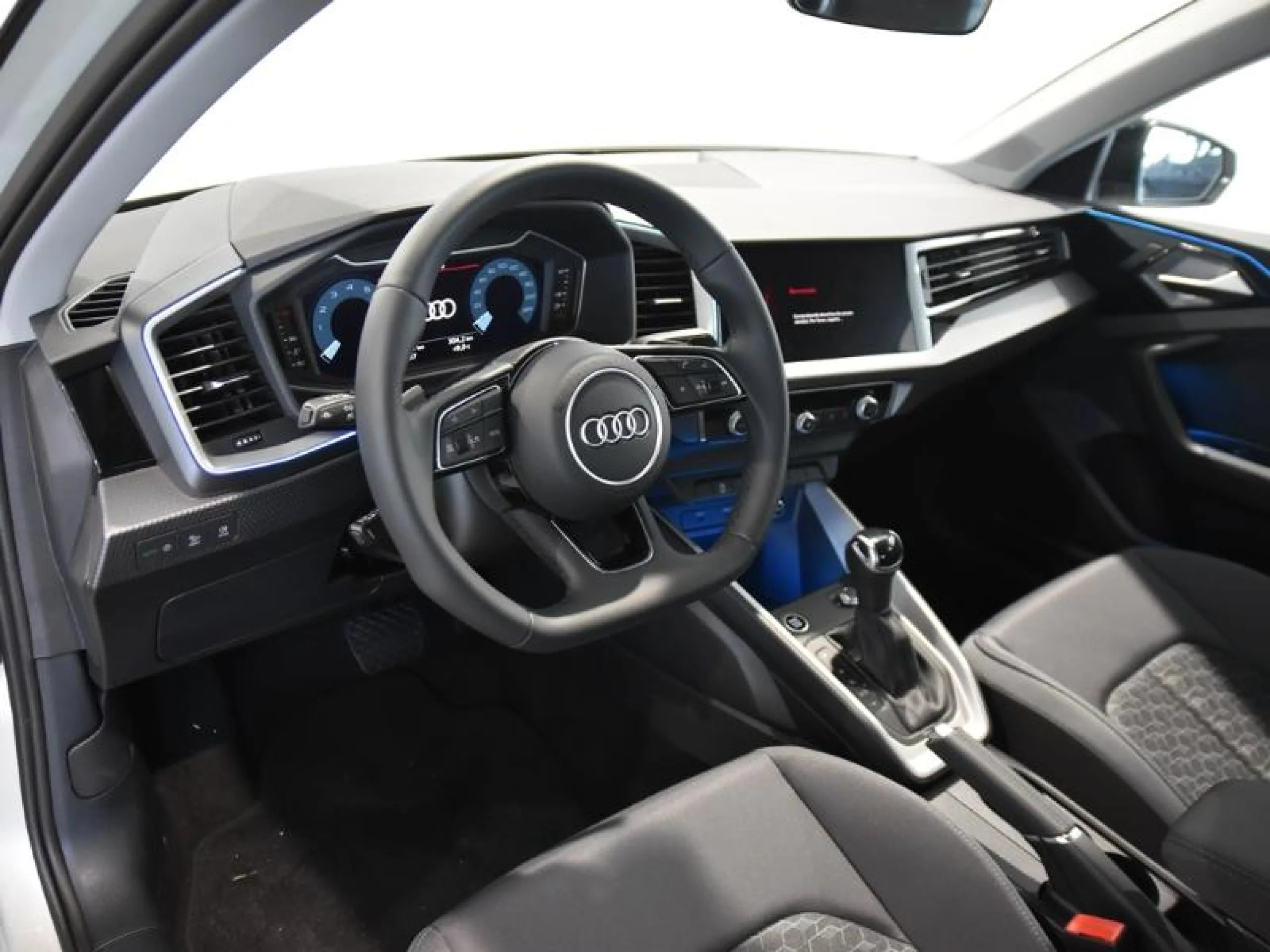 AUDI A1 SPORTBACK ADRENALIN 30 TFSI 85KW S TRON - Foto 9