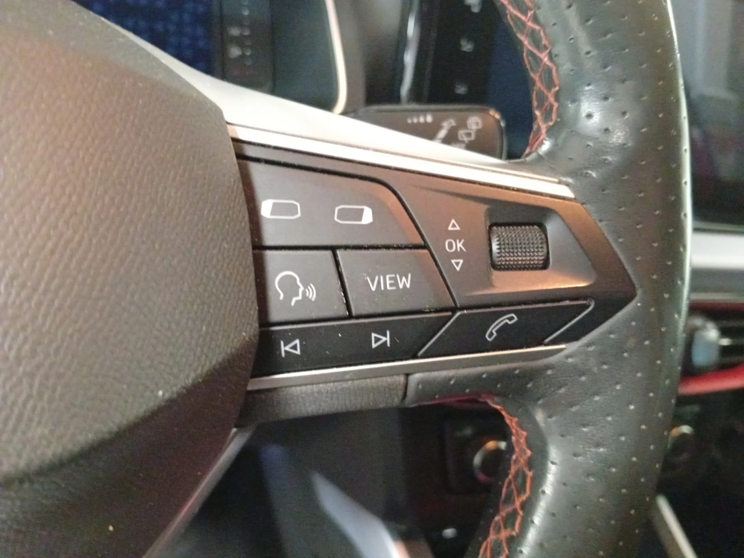 SEAT ARONA 1.0 TSI 81KW (110CV) DSG FR - Foto 12