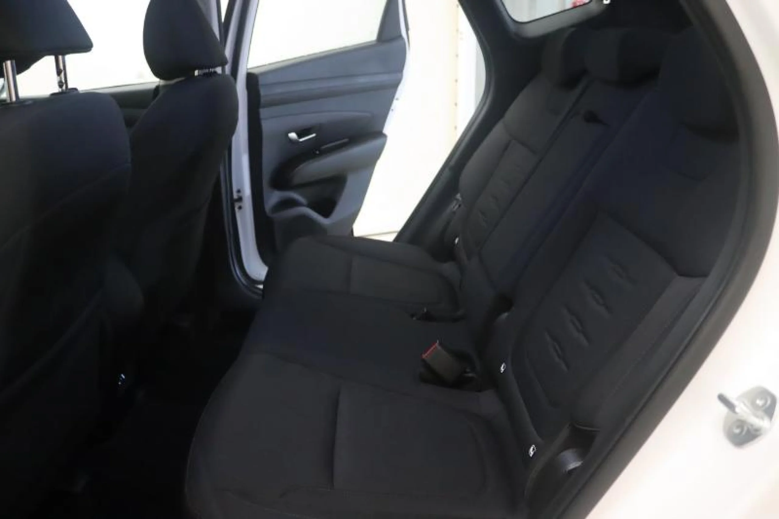 HYUNDAI TUCSON 1.6T 118KW (160CV) 48V MAXX - Foto 8