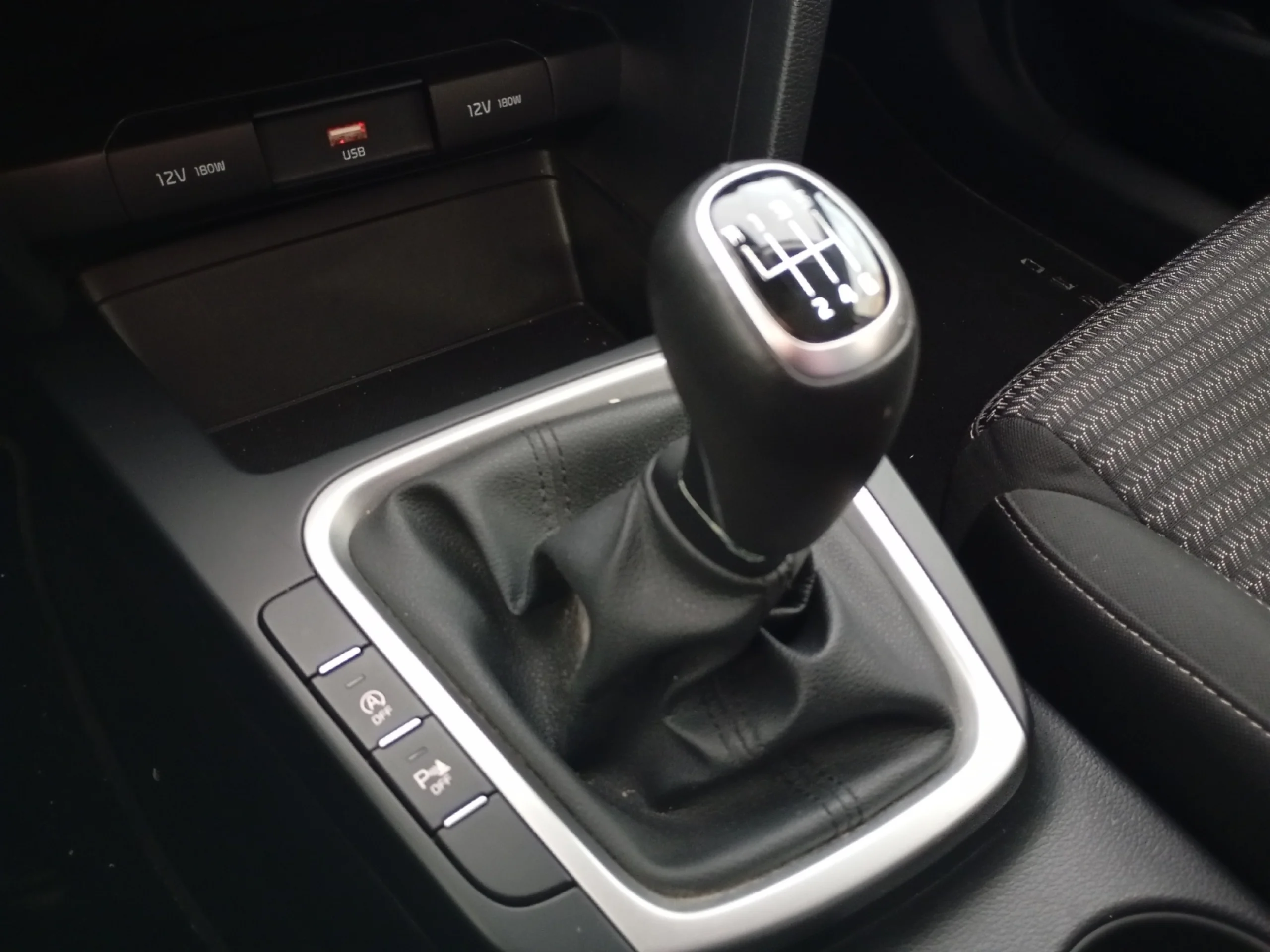 KIA XCEED 1.0 T GDI DRIVE 88KW (120CV) - Foto 14