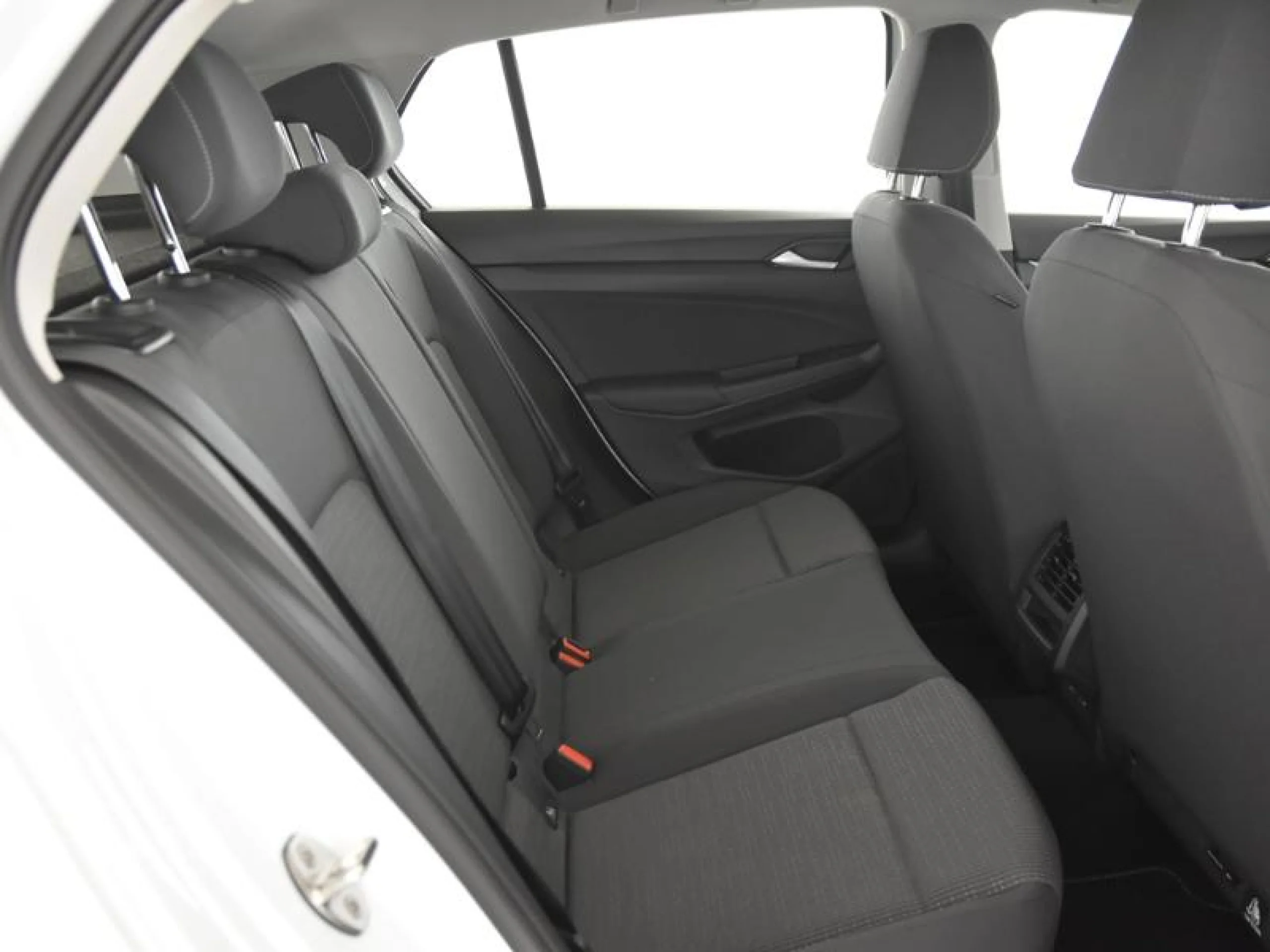 VOLKSWAGEN GOLF 1.5 TSI 85KW (115CV) - Foto 6