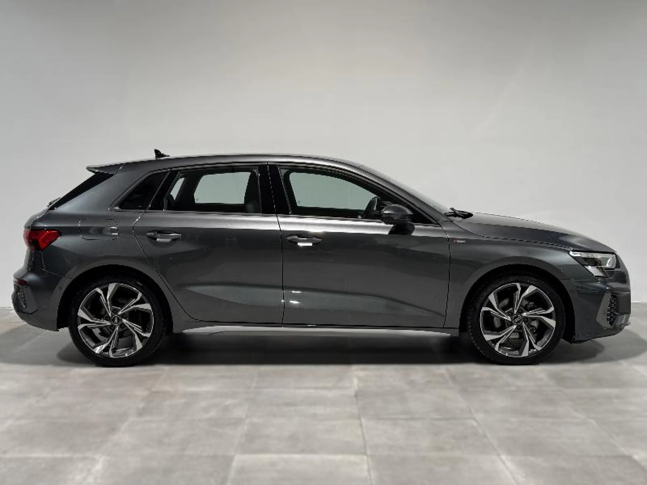 AUDI A3 SPORTBACK GENUINE 35 TFSI 110KW S TRONIC - Foto 3