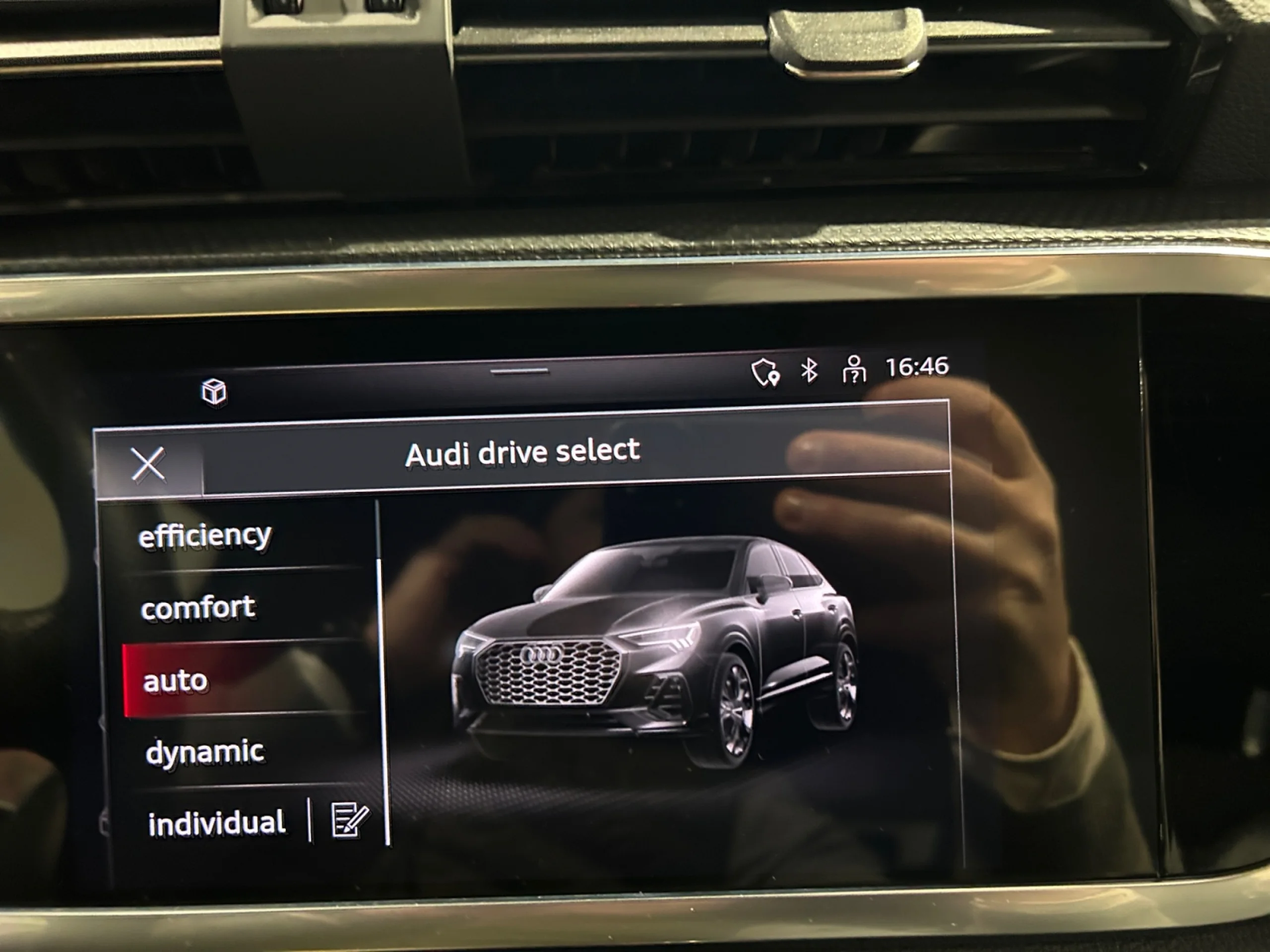 AUDI Q3 SPORTBACK S LINE 35 TDI 110KW (150CV) S TRONIC - Foto 14