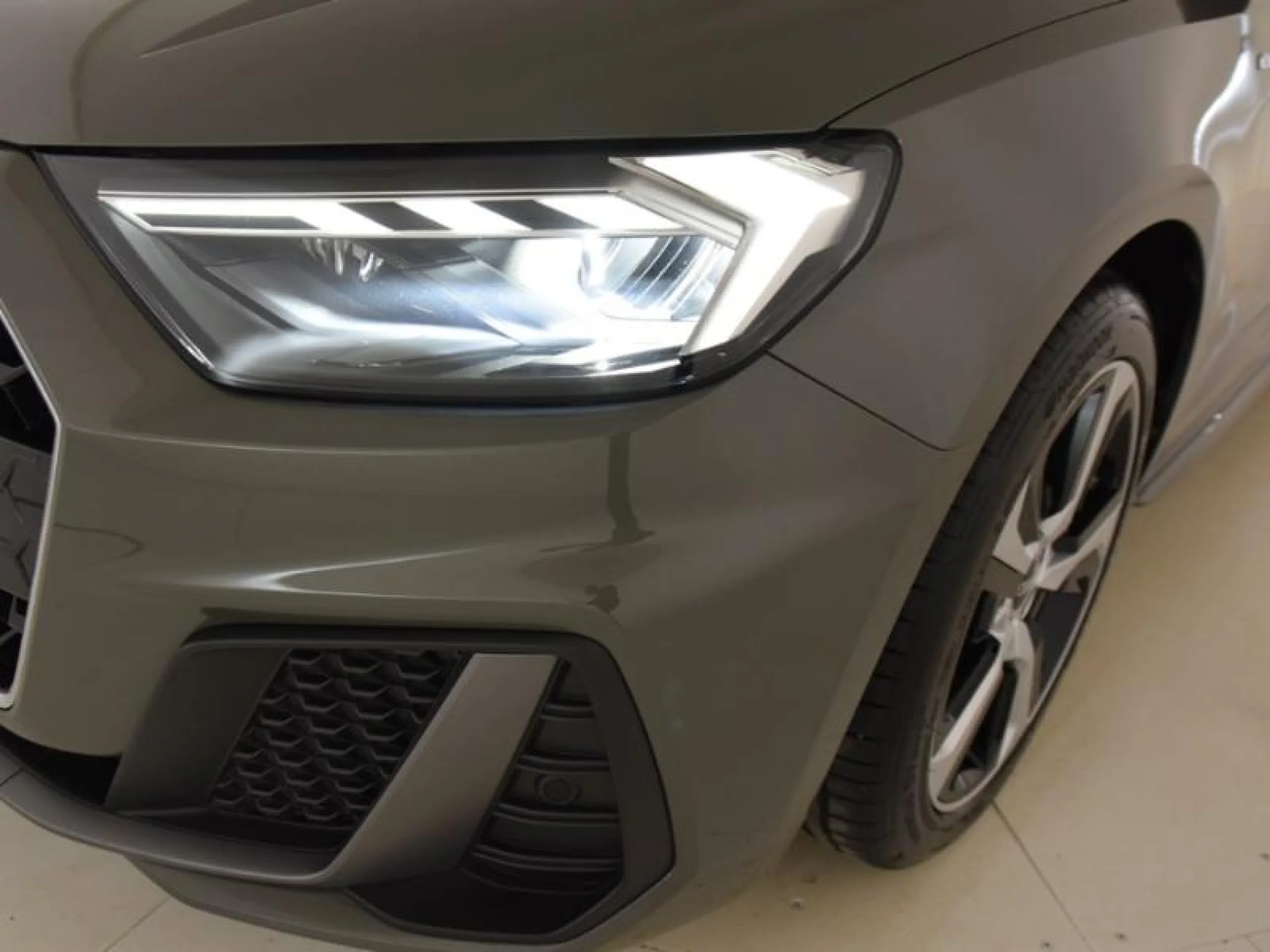 AUDI A1 SPORTBACK ADRENALIN 25 TFSI 70KW (95CV) - Foto 18