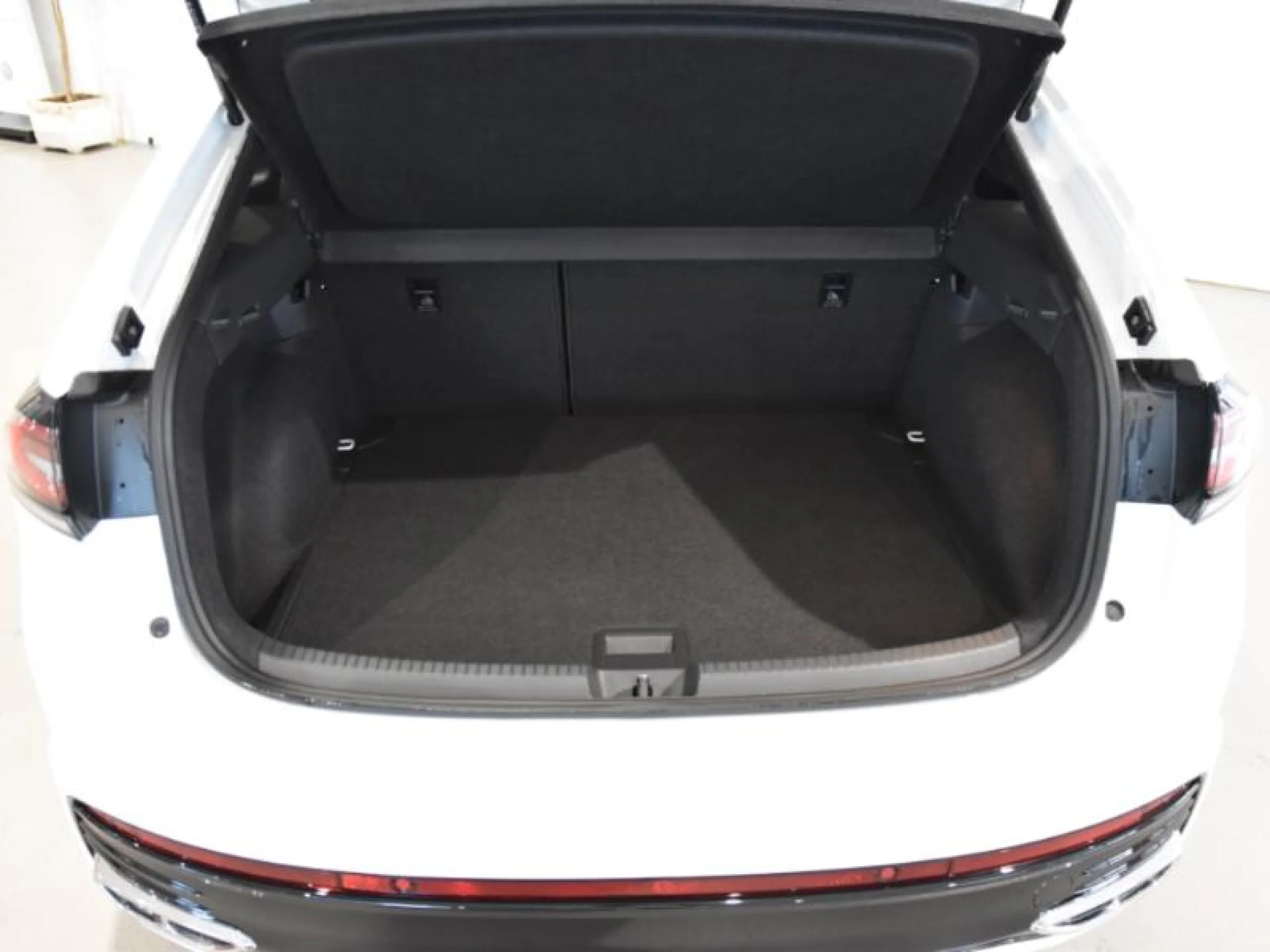 VOLKSWAGEN TAIGO R LINE 1.0 TSI 81KW (110CV) DSG - Foto 7