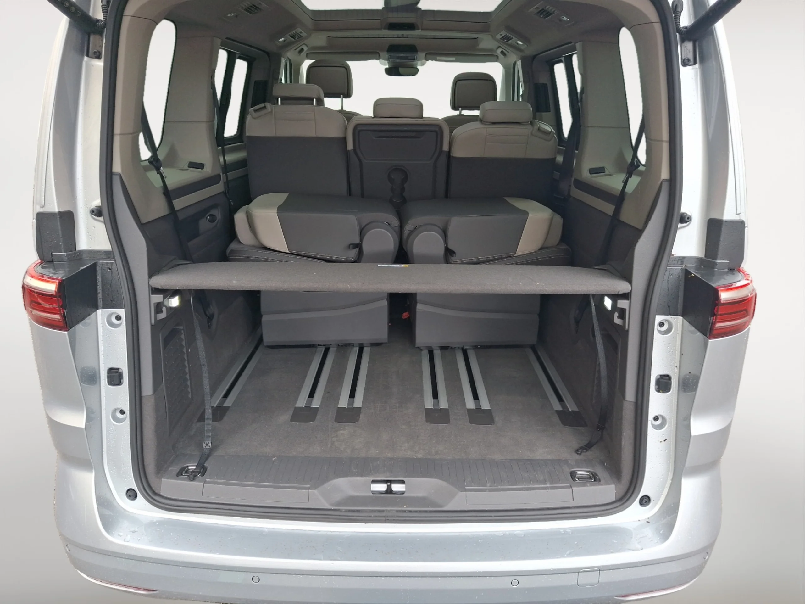 VOLKSWAGEN Multivan LIFE 2.0 TDI 110KW (150CV) DSG B.CORTA - Foto 7