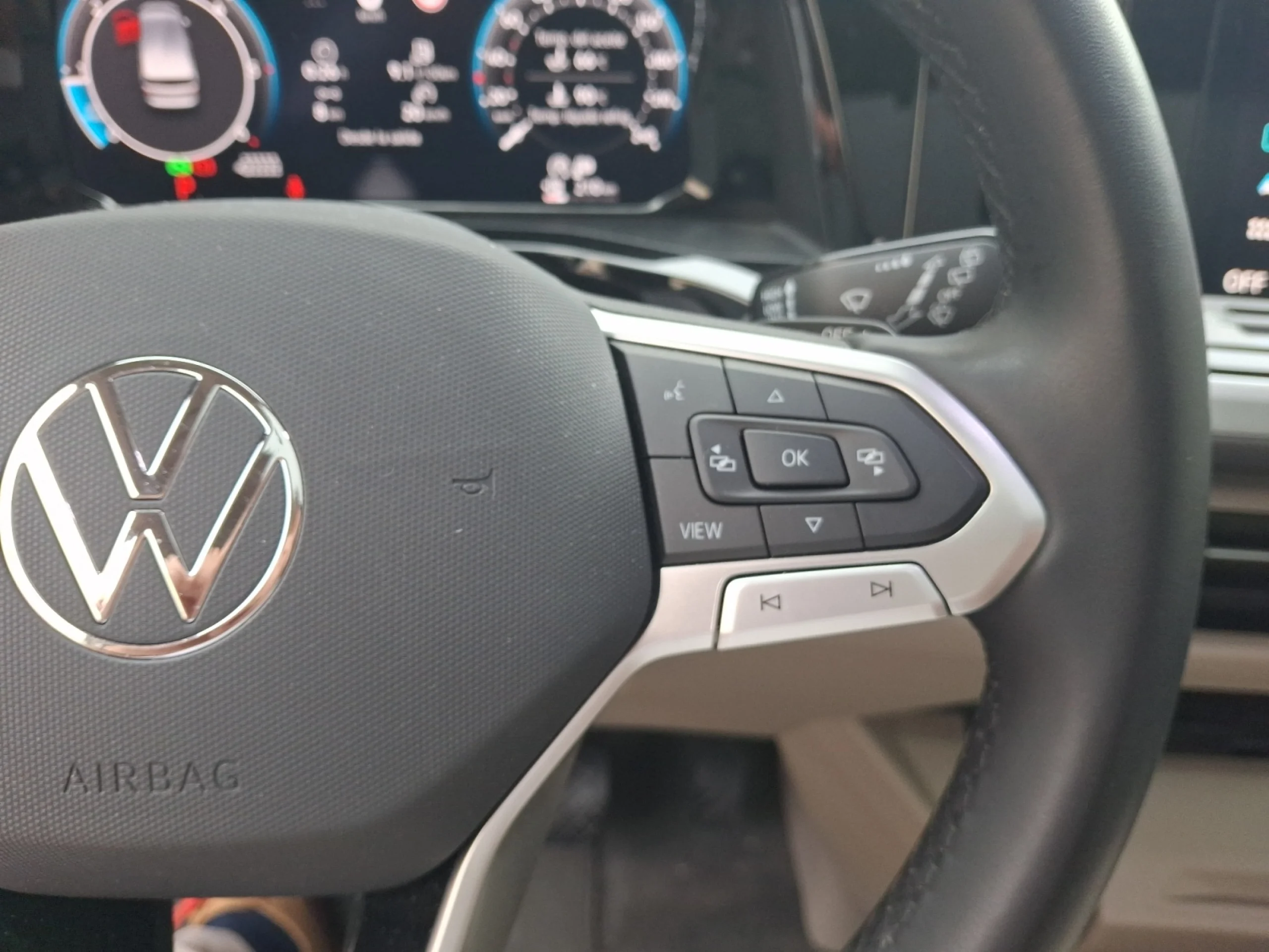 VOLKSWAGEN Multivan LIFE 2.0 TDI 110KW (150CV) DSG B.CORTA - Foto 9