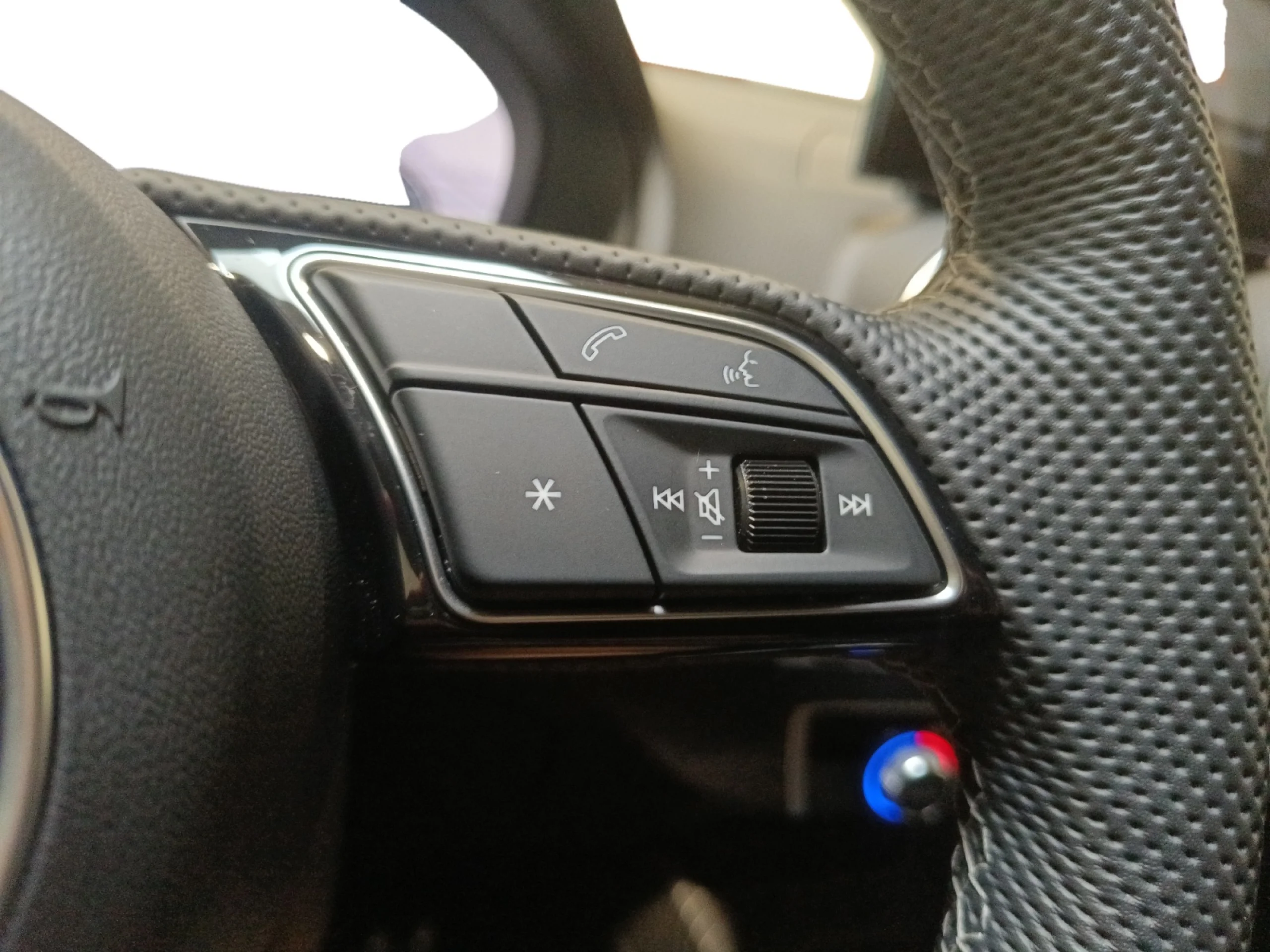 AUDI Q2 ADVANCED 35 TFSI 110KW (150CV) S TRONIC - Foto 9