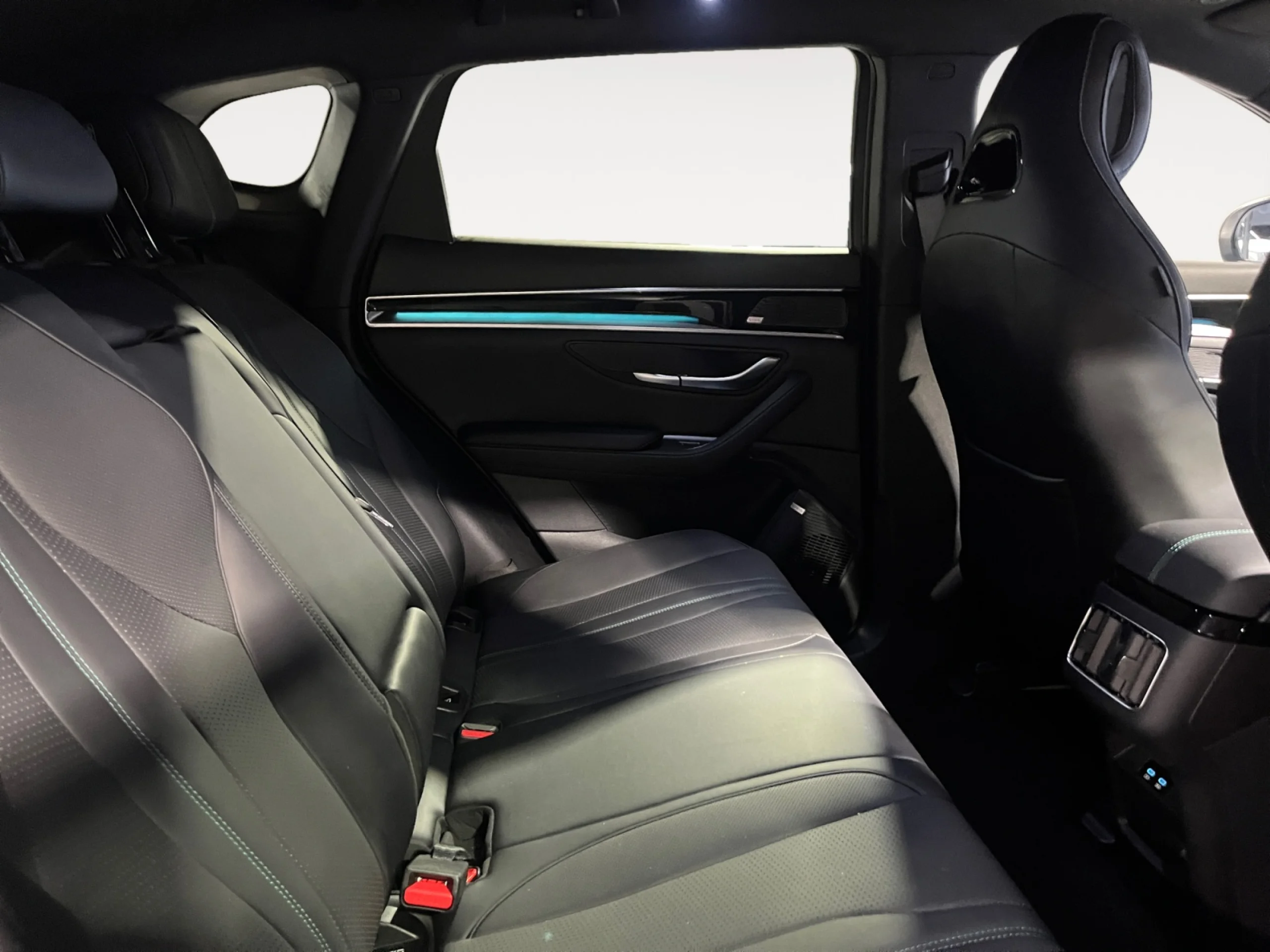 BYD SEAL U 1.5 DM I COMFORT - Foto 6