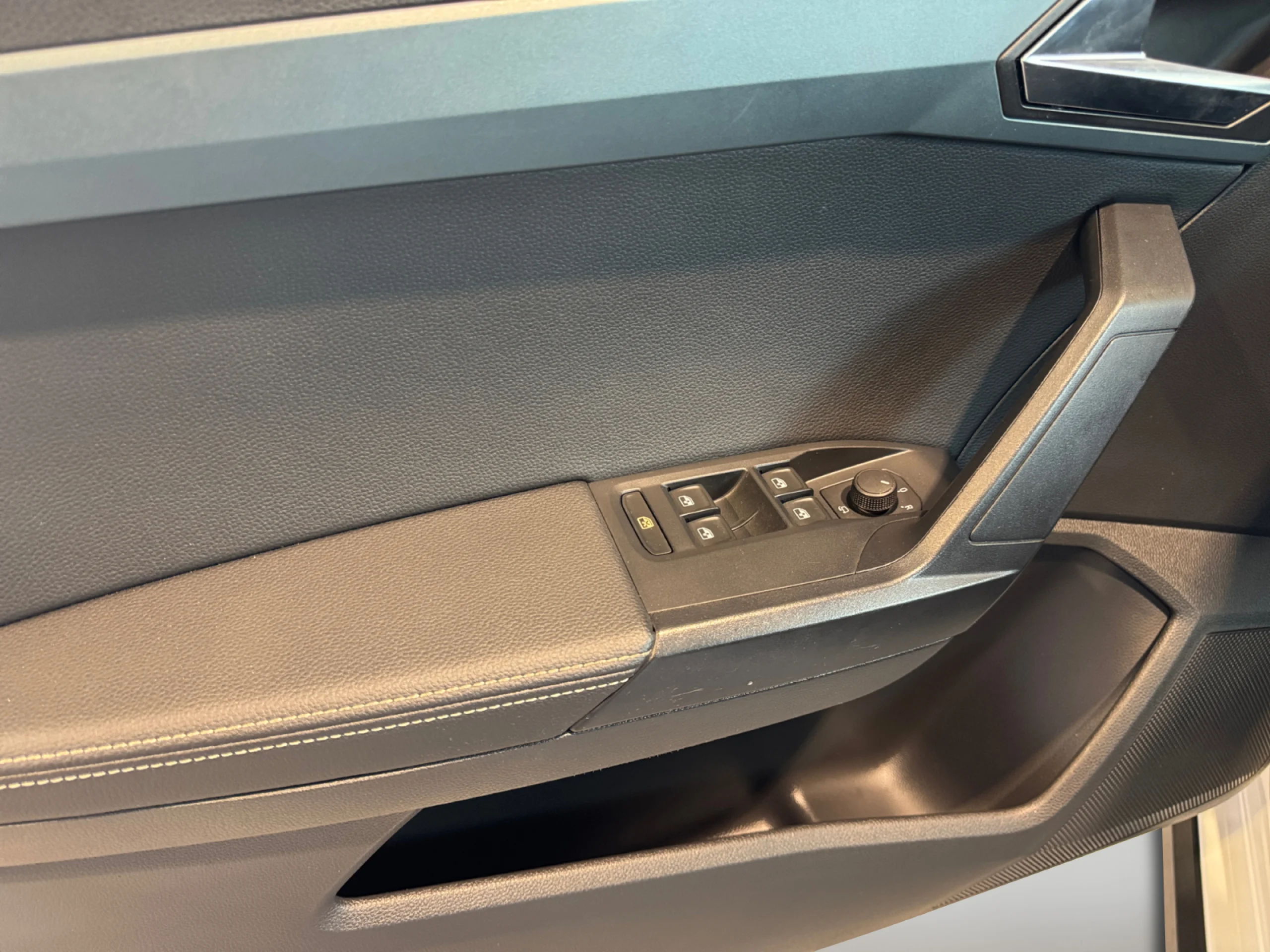 SEAT ARONA 1.0 TSI 85KW (115CV) XPERIENCE - Foto 14