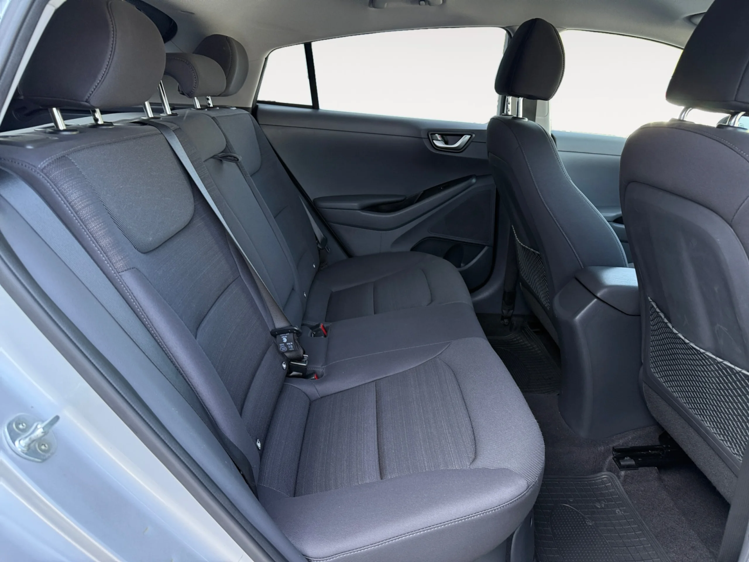 HYUNDAI IONIQ 1.6 GDI HEV KLASS DT - Foto 6