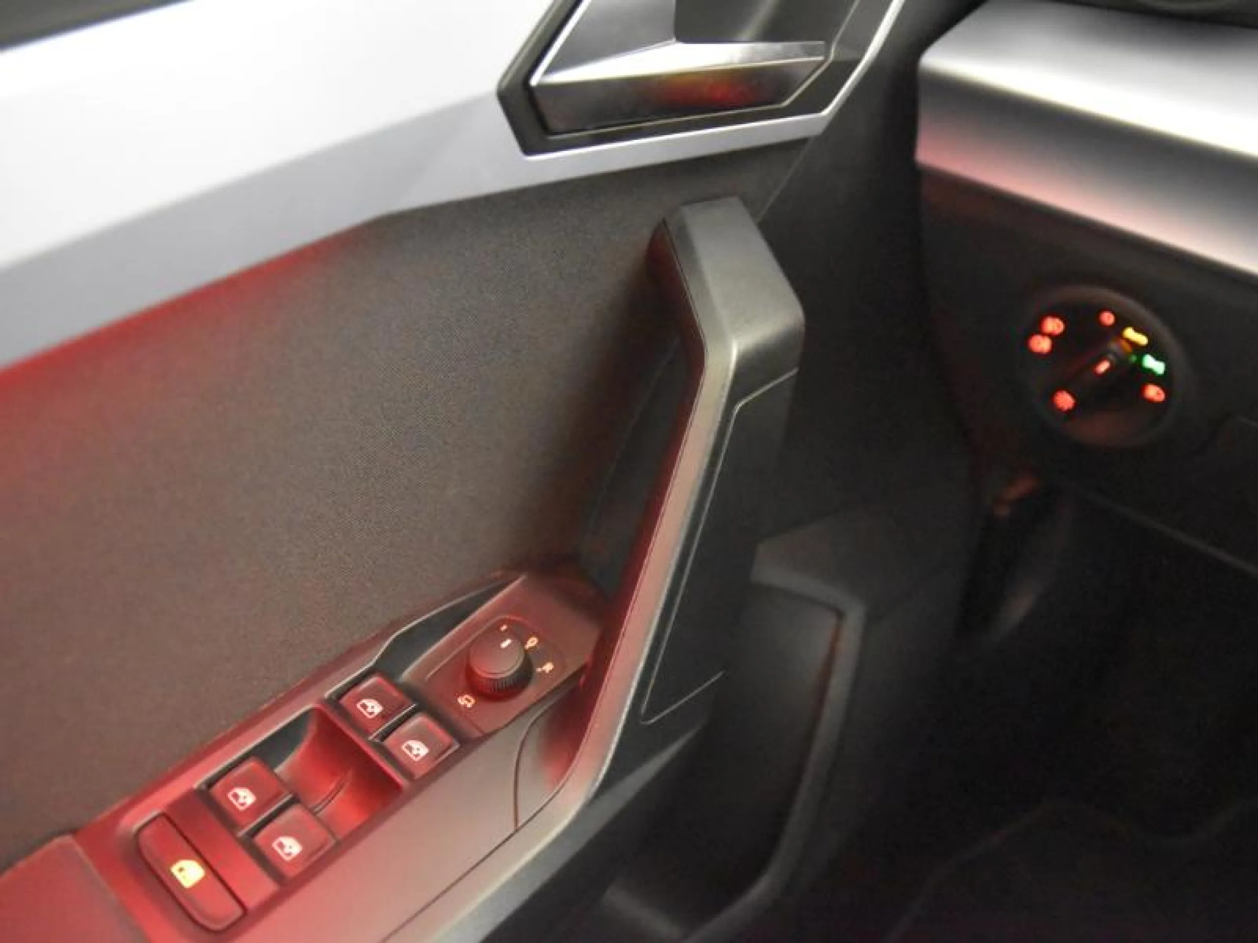 SEAT ARONA 1.0 TSI 85KW (115CV) FR XM - Foto 17