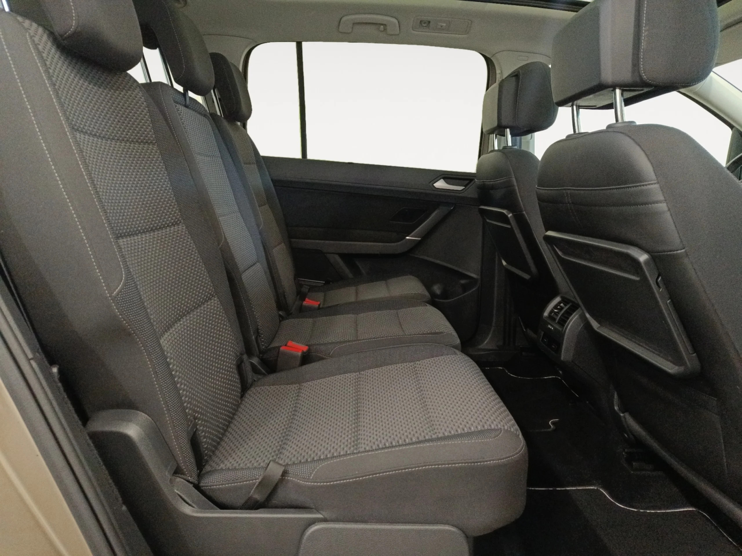 VOLKSWAGEN TOURAN ADVANCE 1.4 TSI 110KW (150CV) - Foto 6