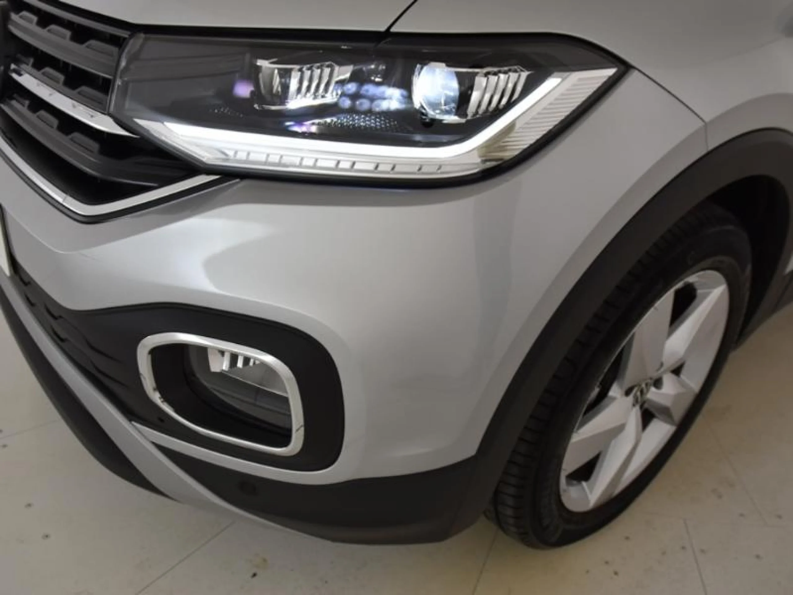 VOLKSWAGEN T CROSS SPORT 1.0 TSI 81KW (110CV) DSG - Foto 17